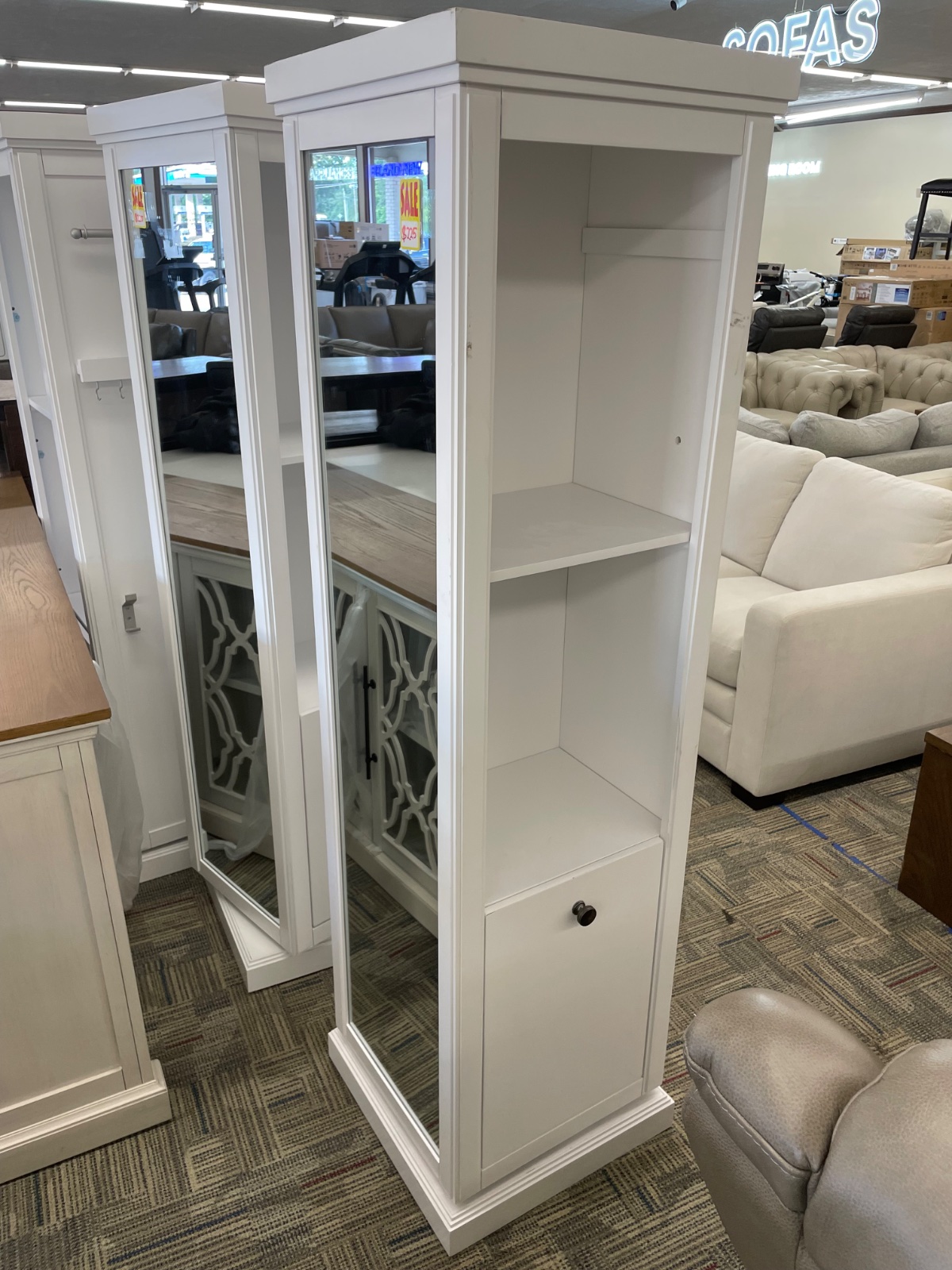 CHARLIE ROTATING VANITY — photo 2