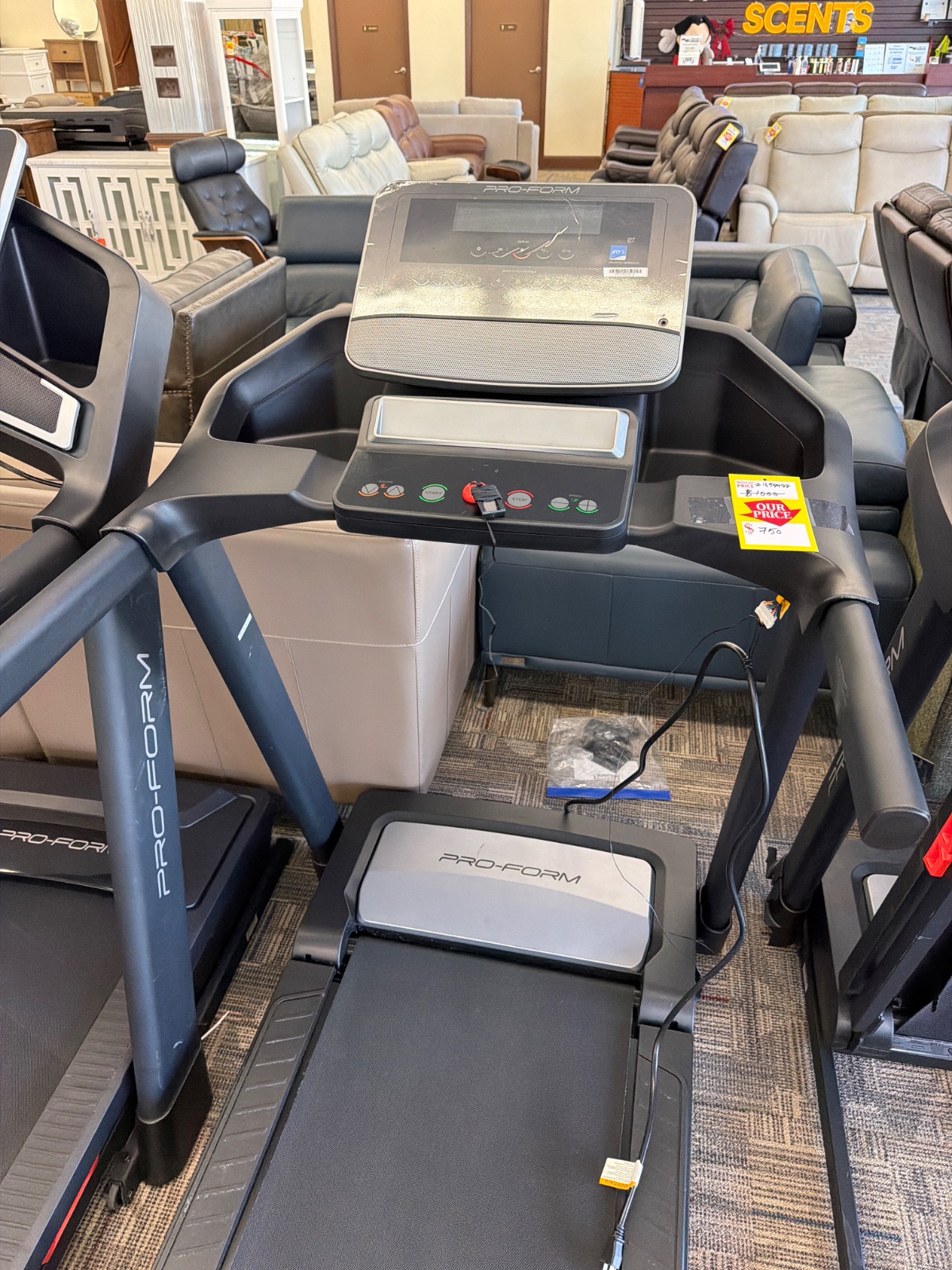 PROFORM TRAINER 8.7 — photo 2
