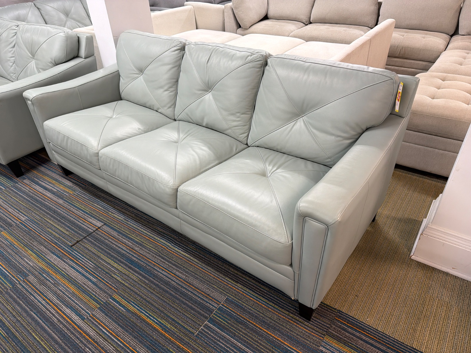 ATMORE LTHR sofa