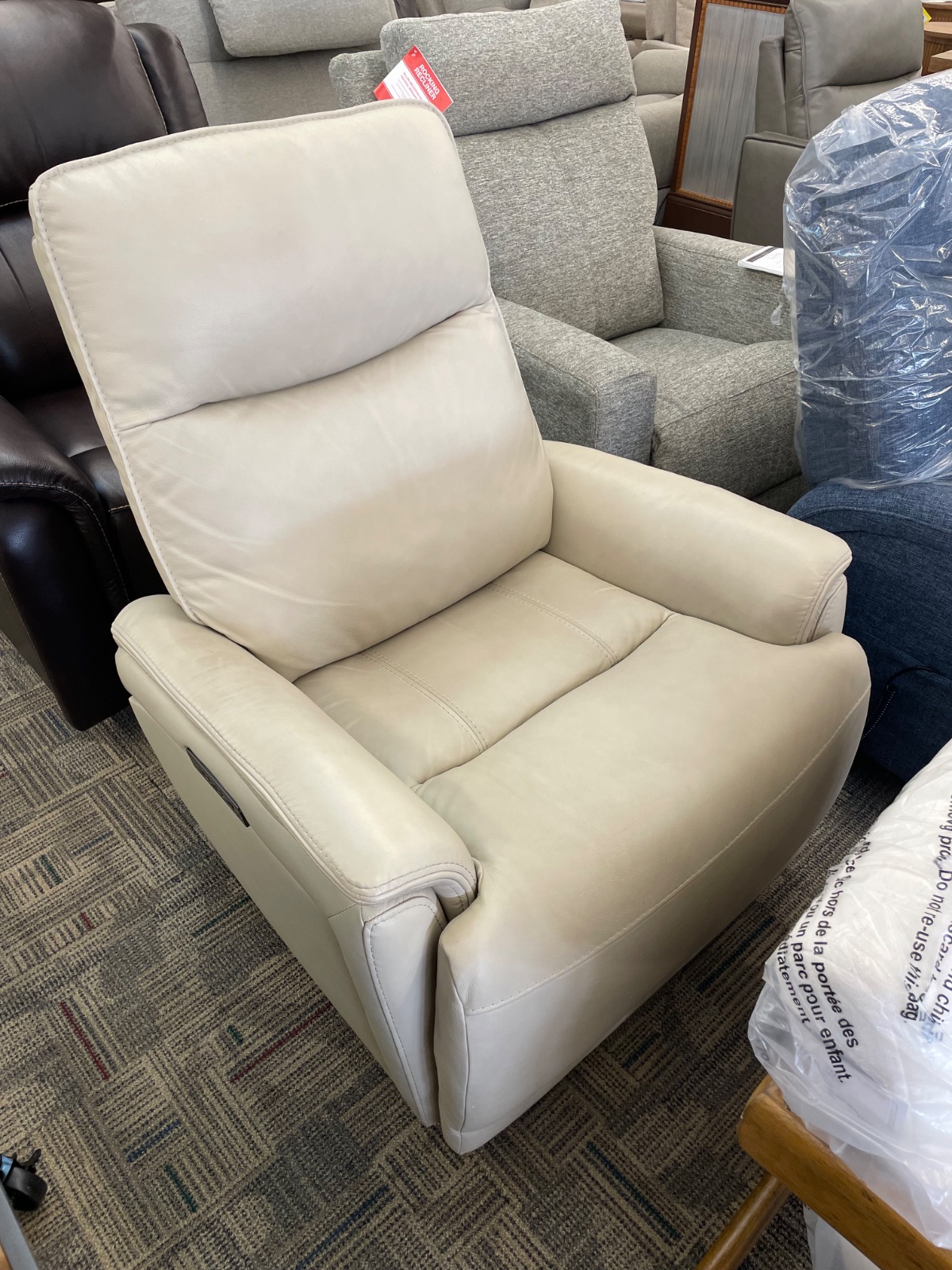 SANDERS POWER RECLINER