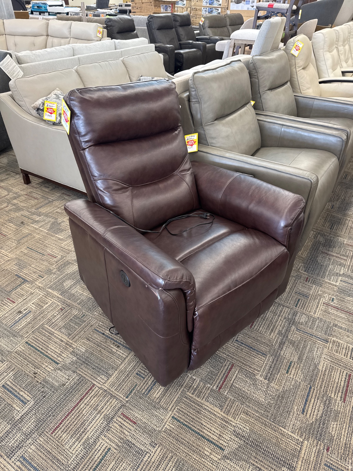 PALERMO LEAHTHER SWIVEL