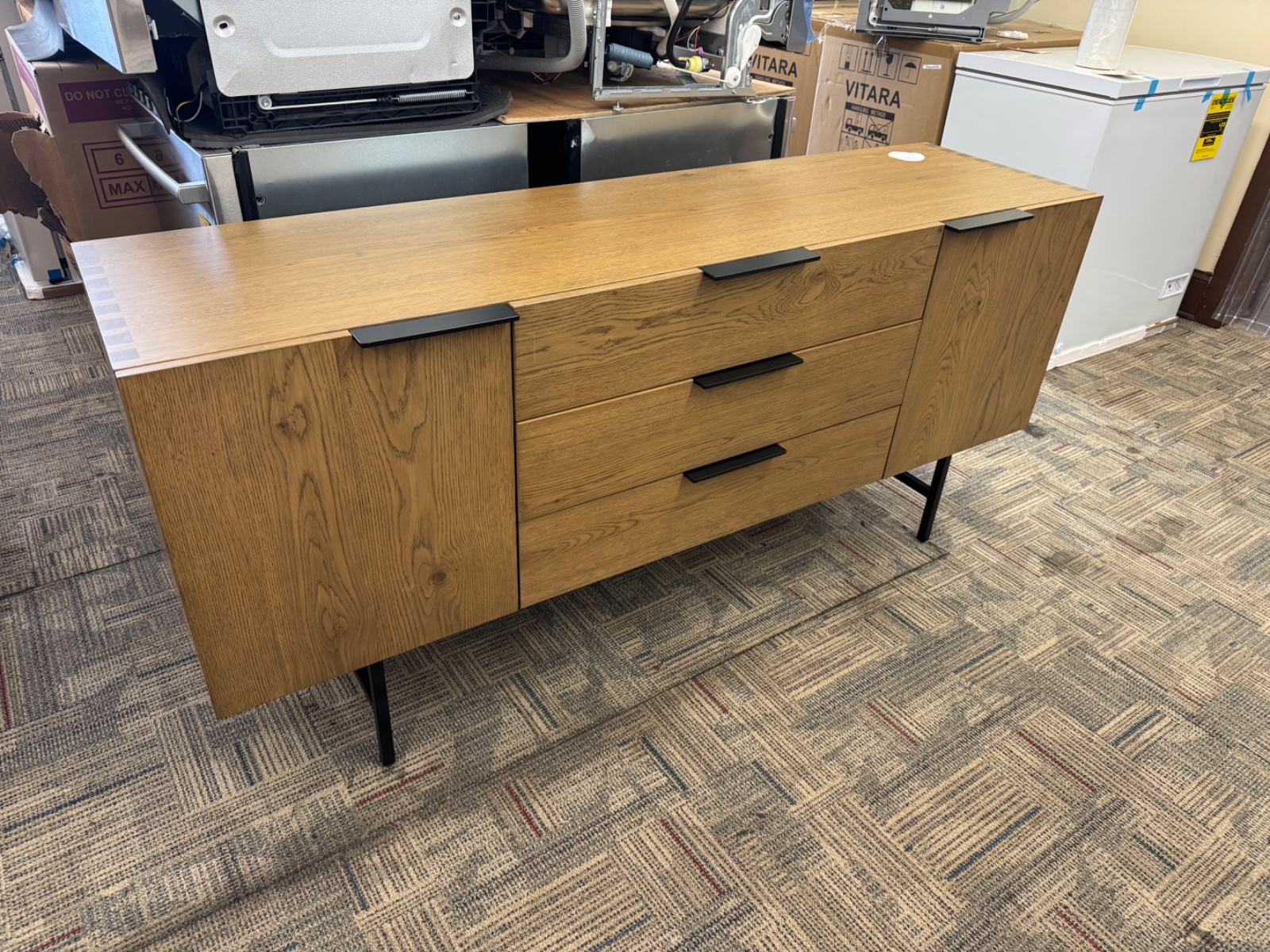 REVEAL 68" ACCENT CONSOLE