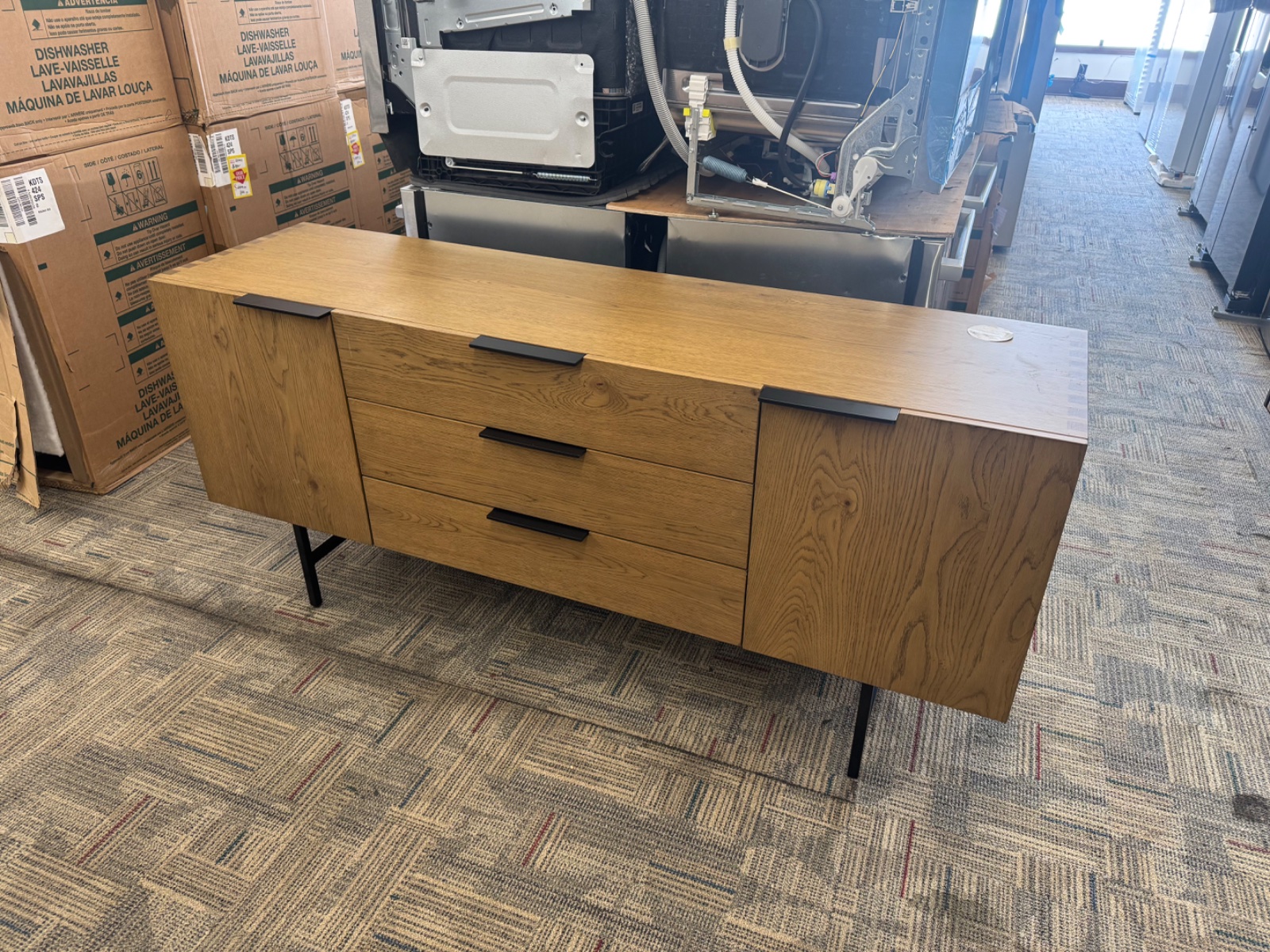 REVEAL 68" ACCENT CONSOLE — photo 2