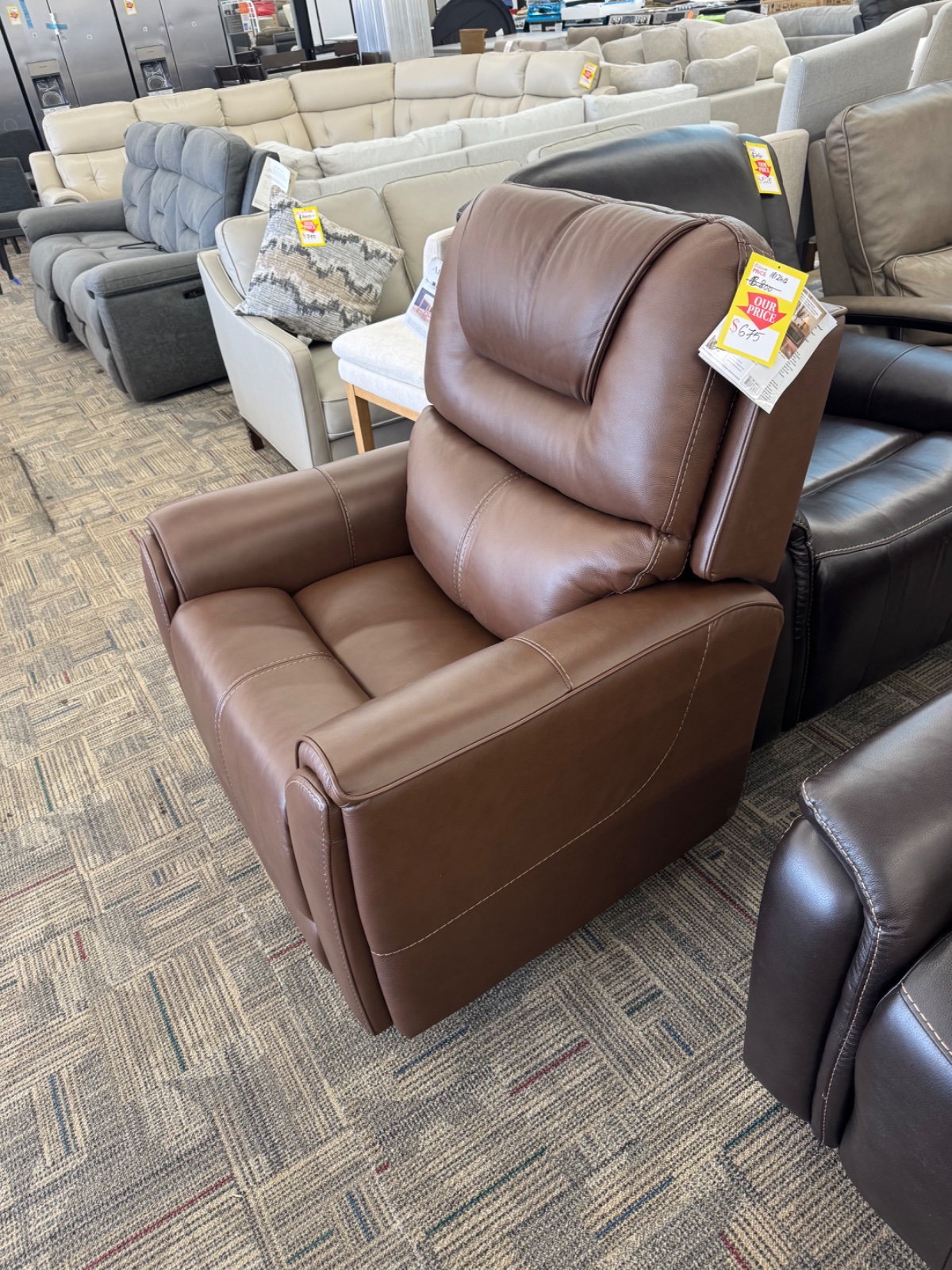WESLIN POWER RECLINER — photo 2