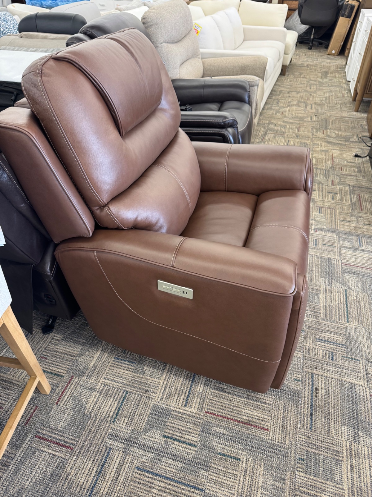 WESLIN POWER RECLINER — photo 3
