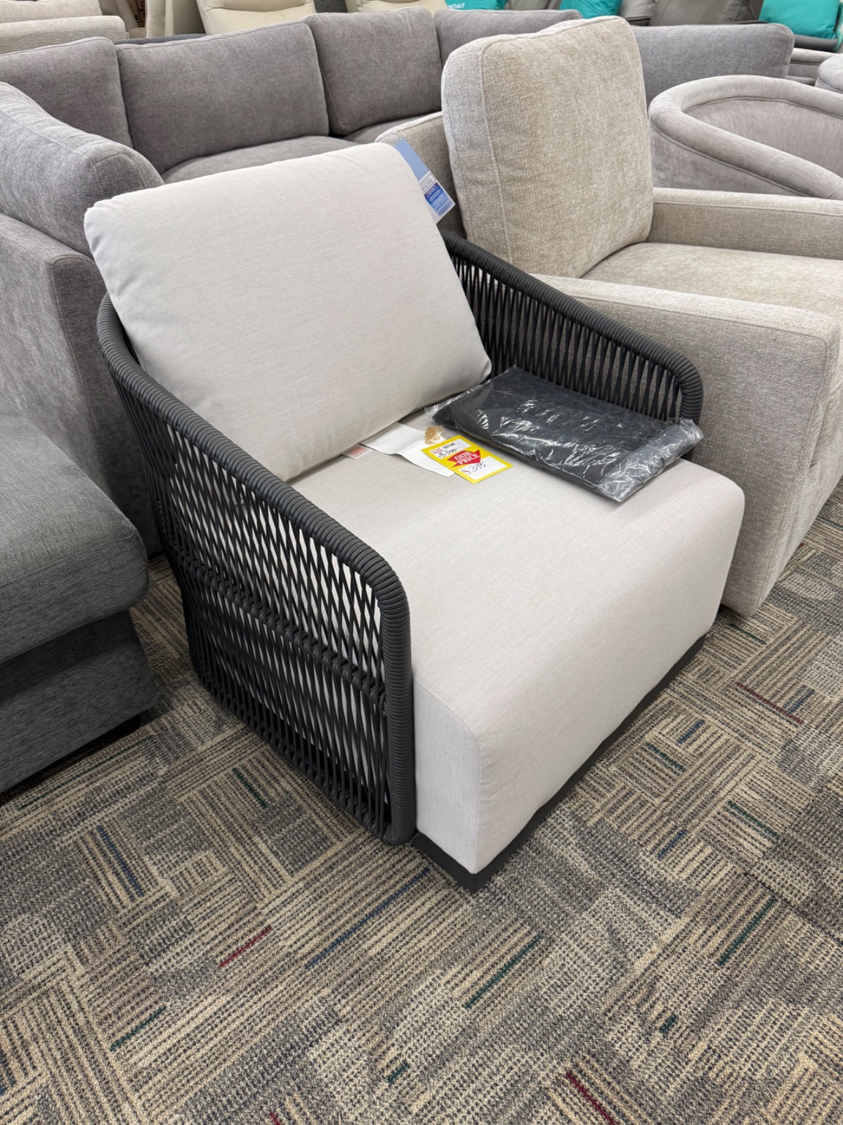 HENREDON ANNALISE 1PC