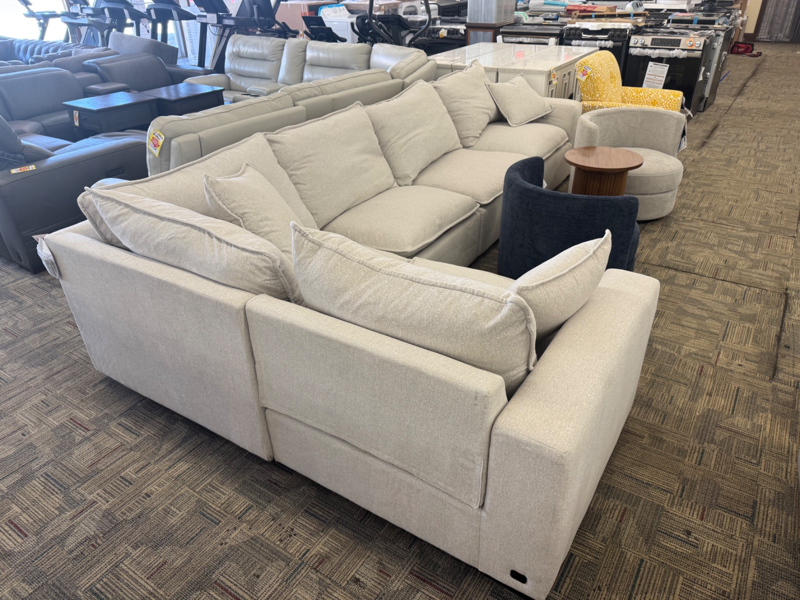ALENA FAB PWR SECTIONAL — photo 3