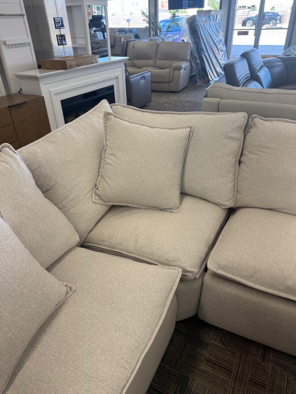 ALENA FAB PWR SECTIONAL — photo 4