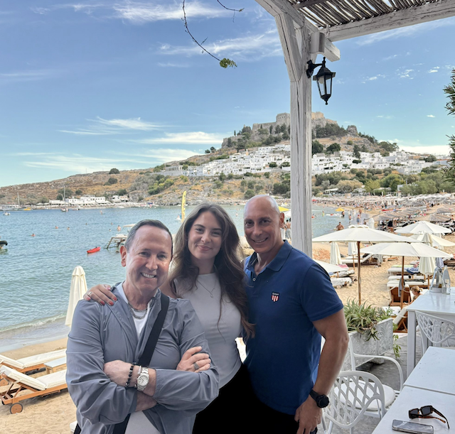 Fam en Grecia visitando Athens, Creta & Rhodes