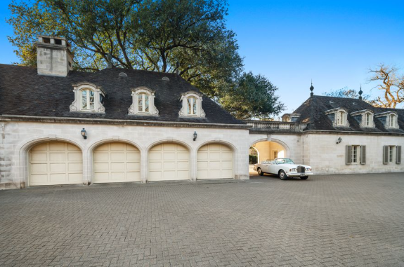 Bel Air Chateau Estate logo