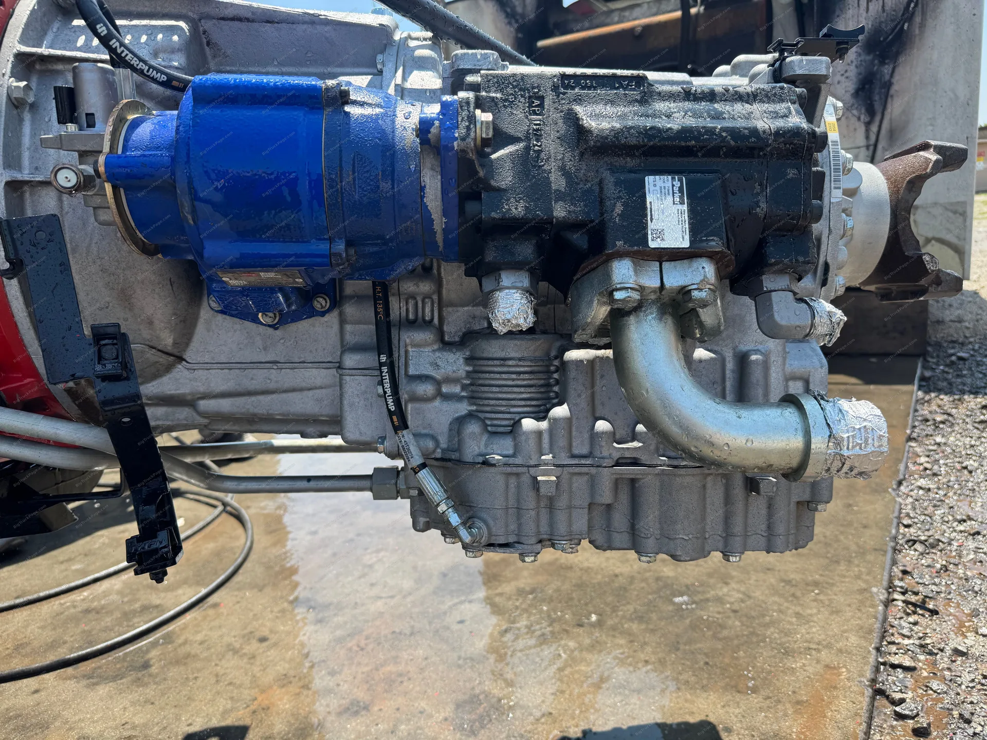 Muncie PTO 97X81J09731 w/ Parker Hydraulic Pump Allison Transmission Take Out OEM