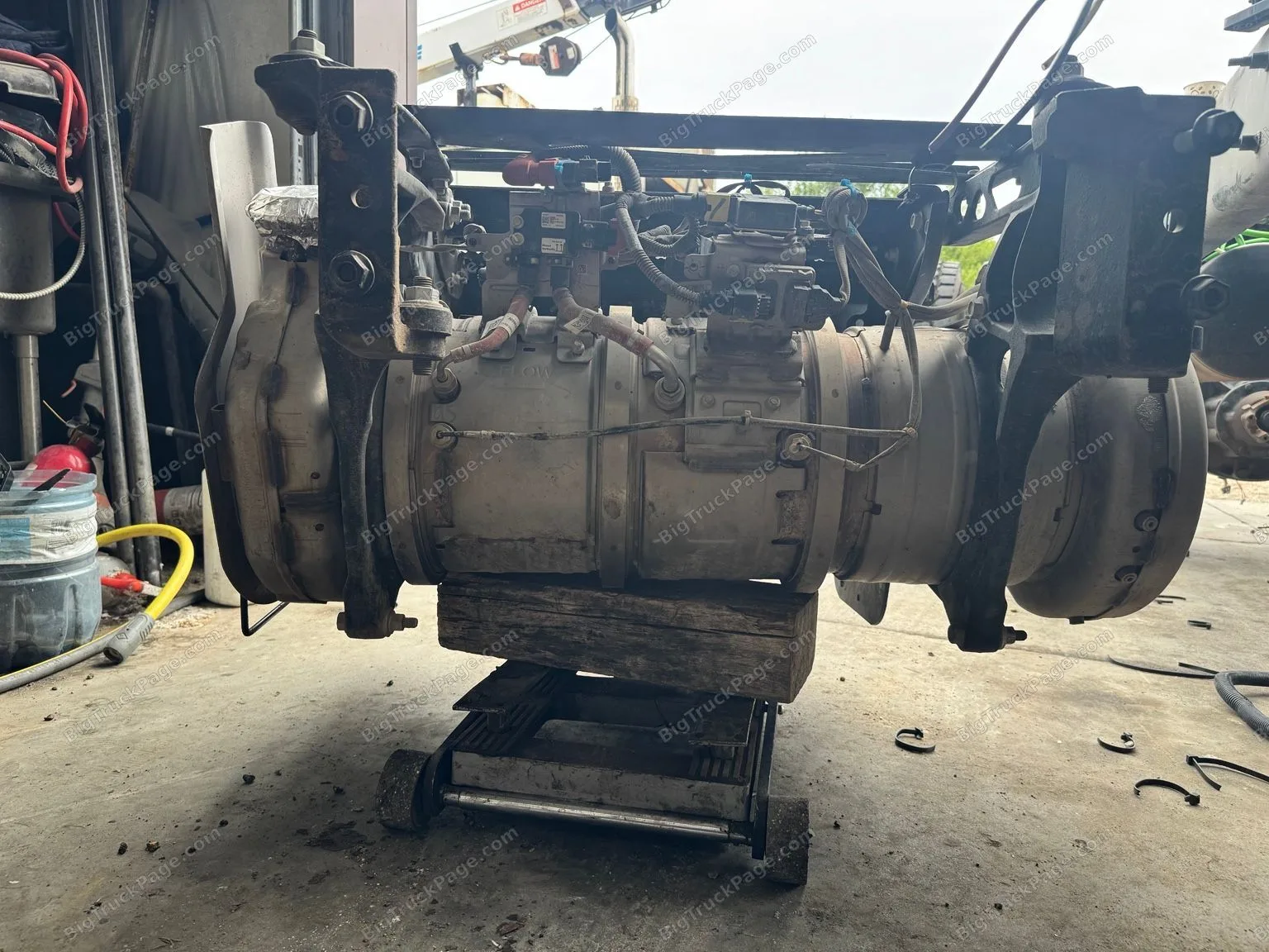 2025 International MV/HV Cummins B6.7 Complete Aftertreatment Assembly DPF DOC SCR – 18,833 Miles (used) — photo 6 in Straff…