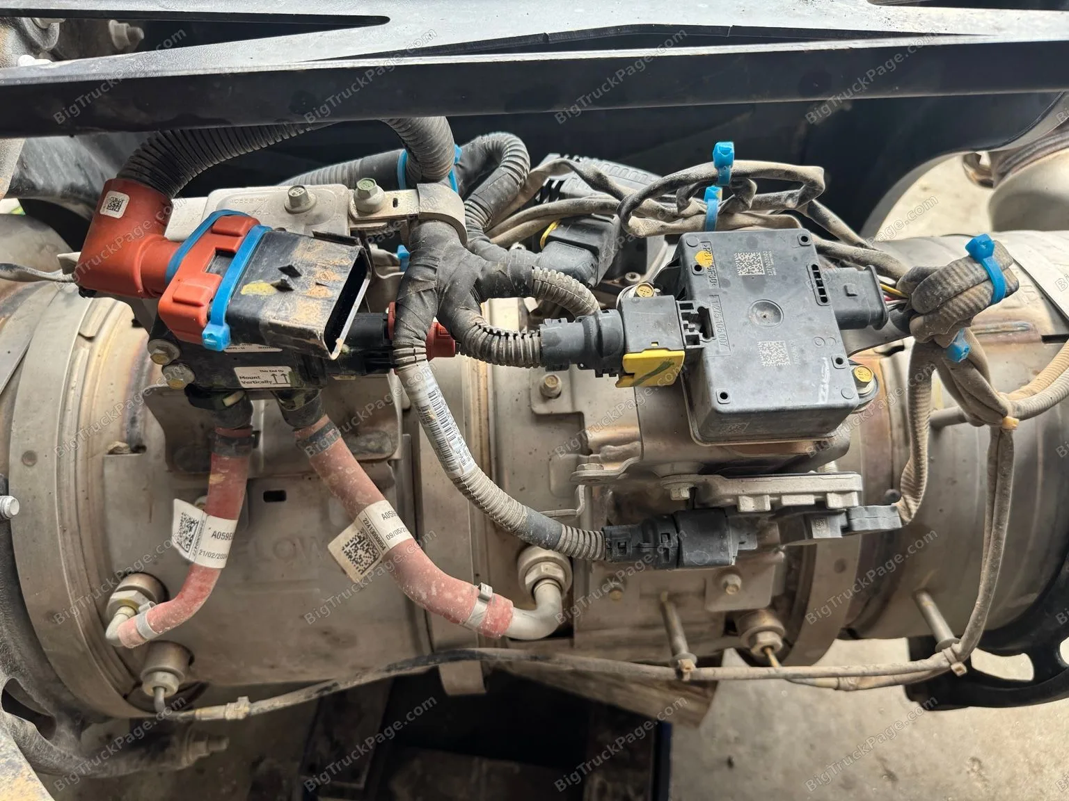2025 International MV/HV Cummins B6.7 Complete Aftertreatment Assembly DPF DOC SCR – 18,833 Miles (used) — photo 7 in Straff…