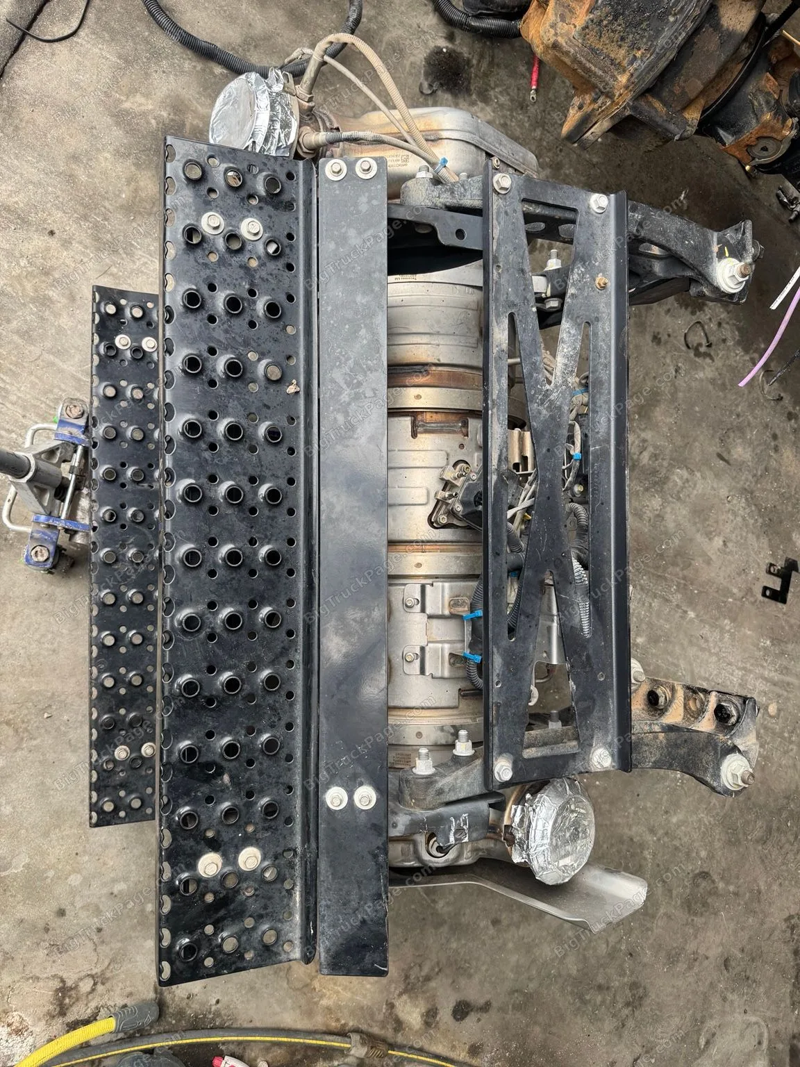2025 International MV/HV Cummins B6.7 Complete Aftertreatment Assembly DPF DOC SCR – 18,833 Miles (used) — photo 9 in Straff…
