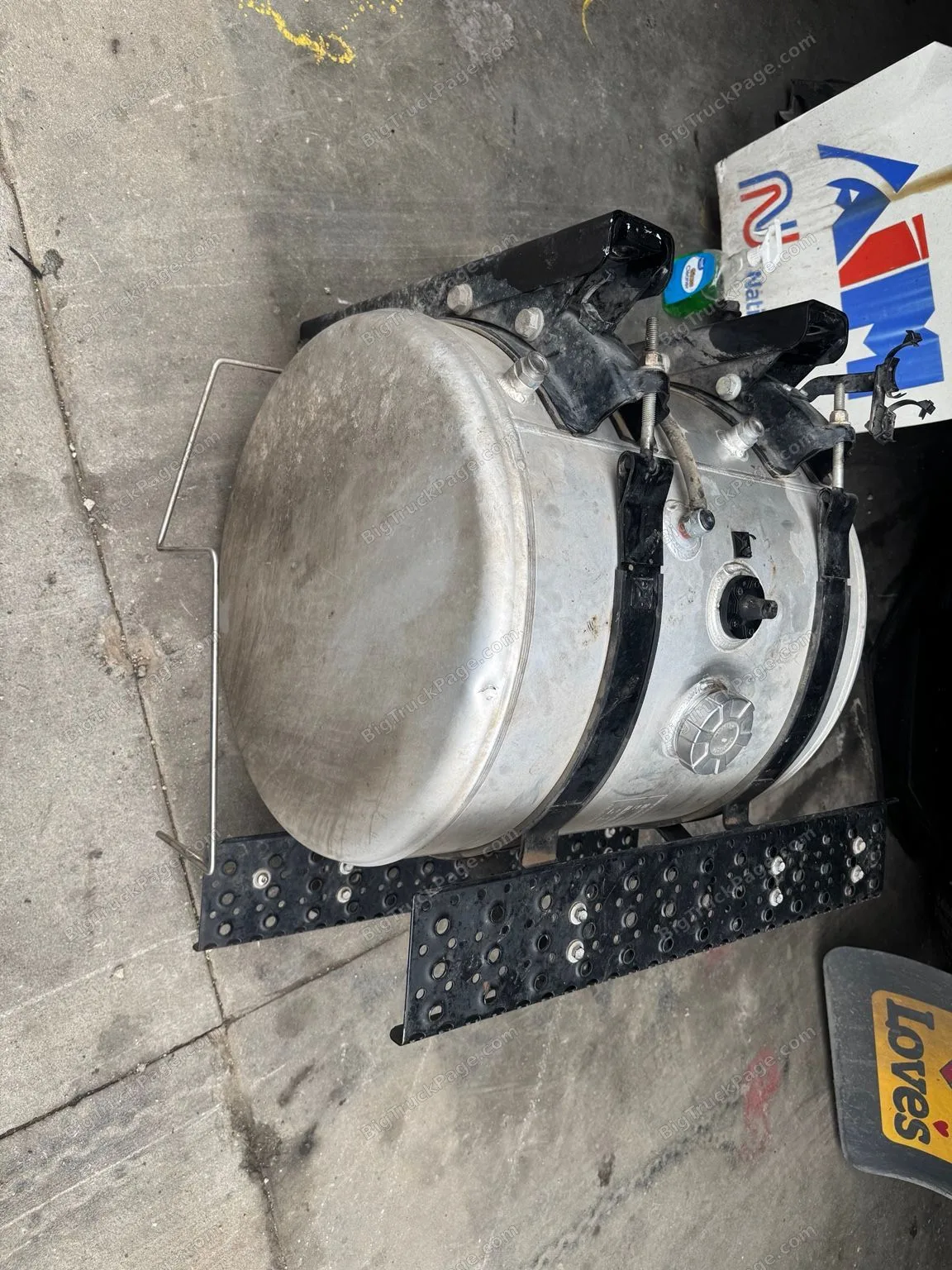 2025 International MV/HV 50-Gallon Aluminum Diesel Fuel Tank Assembly – OEM – 18,833 Miles (used) — photo 2 in Strafford, MO…