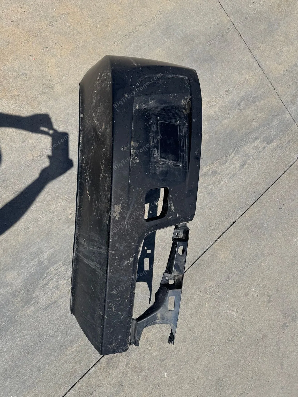 2022+ Peterbilt 579 Gen 2 RH Passenger Side Front Bumper End Cap Corner OEM Next Gen