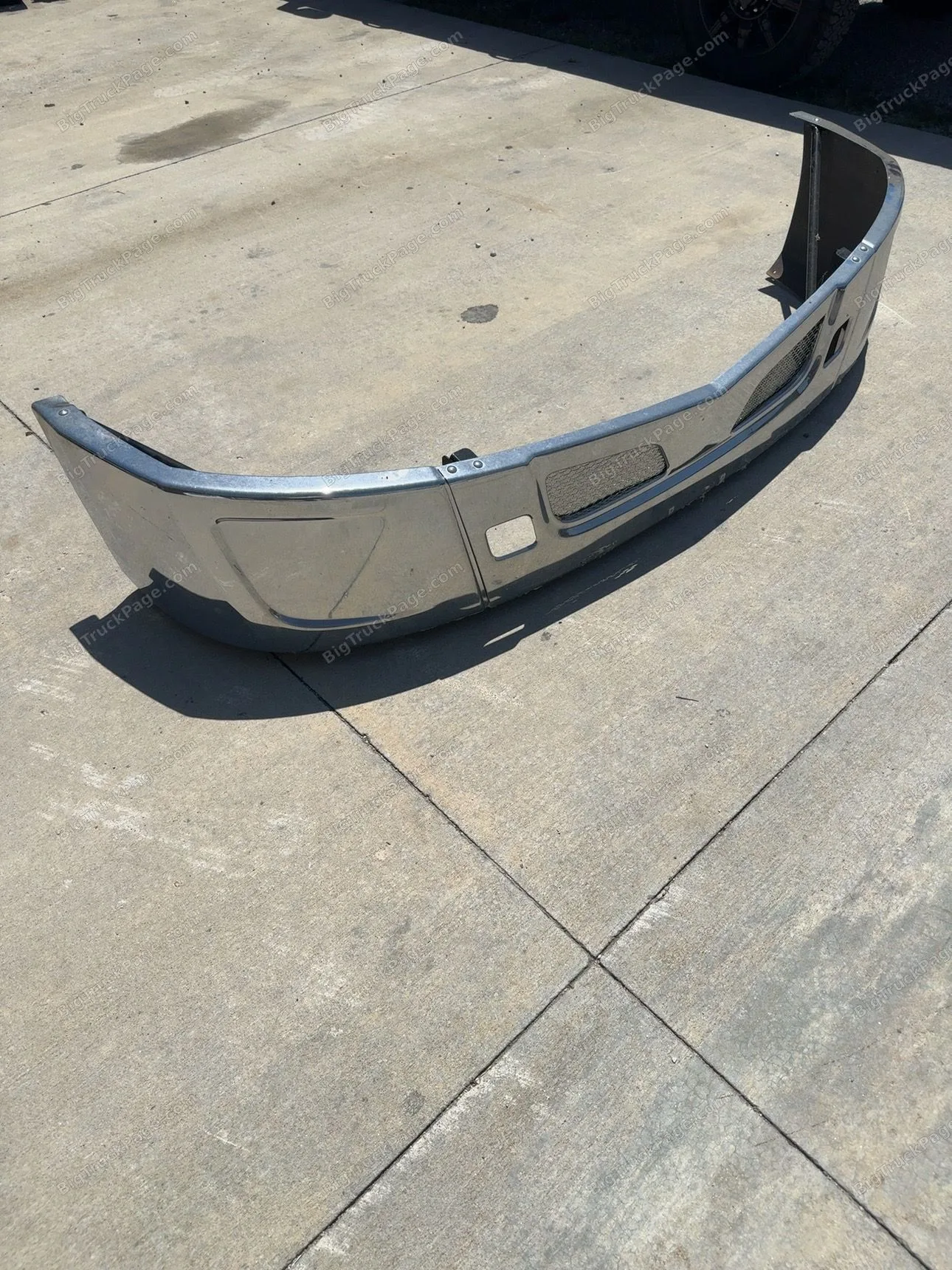 2022-2026 Peterbilt 579 Next Gen Chrome Front Bumper N71-6189 Used (used) — photo 4 in Strafford, MO | BigTruckPage.com