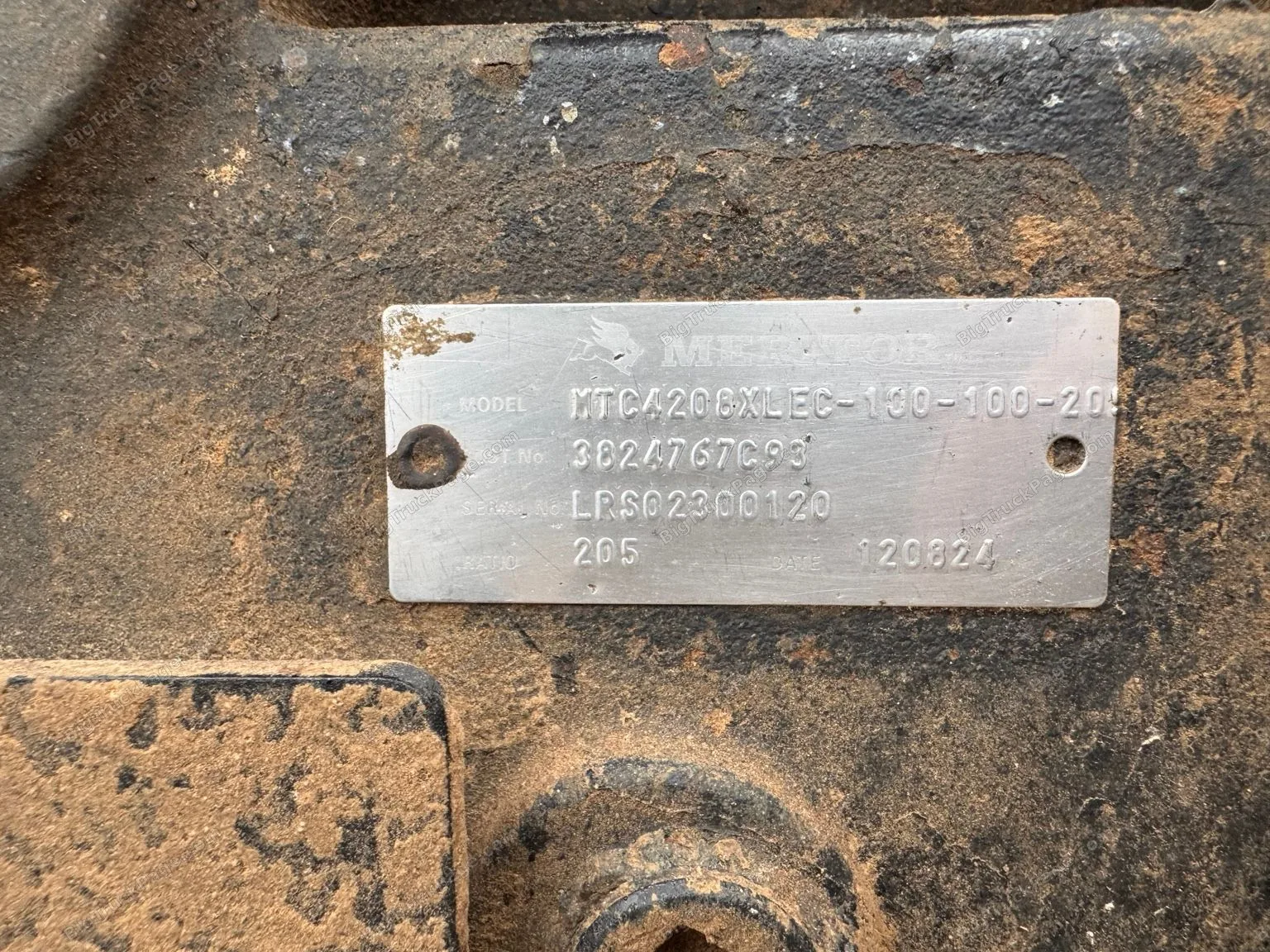 Meritor 4x4 Front Drive Axle Rear Axle & Transfer Case Set Navistar RS23160 OEM (used) — photo 15 in Strafford, MO | BigTruc…