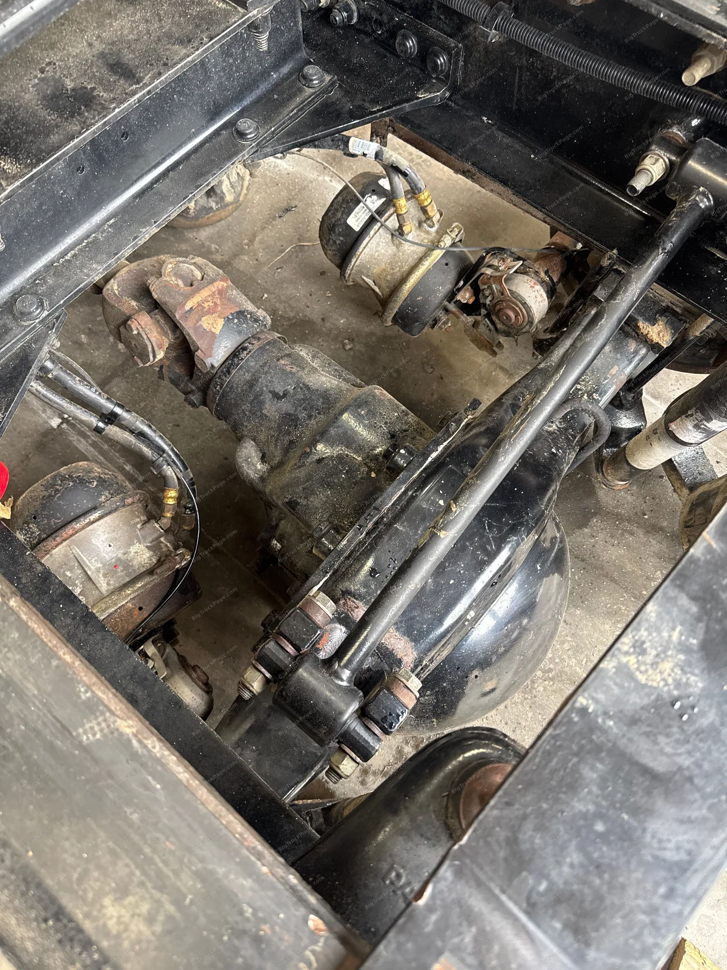 2016 MERITOR suspension (used) — photo 5 in Strafford, MO | BigTruckPage.com