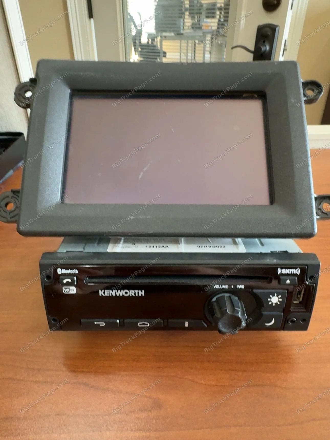 2022 Kenworth T680 Navigation Display & DEA601 Radio Head Unit OEM PP107007