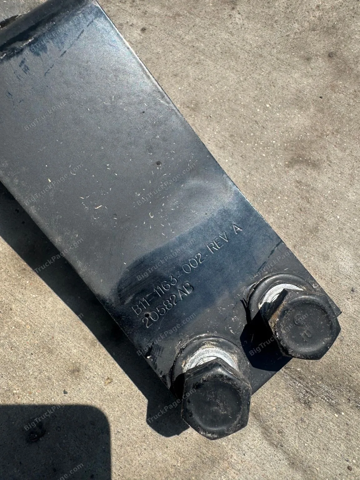 OEM PACCAR B11-1163-002 Front Axle Bump Stop Pair Kenworth Peterbilt (used) — photo 2 in Strafford, MO | BigTruckPage.com