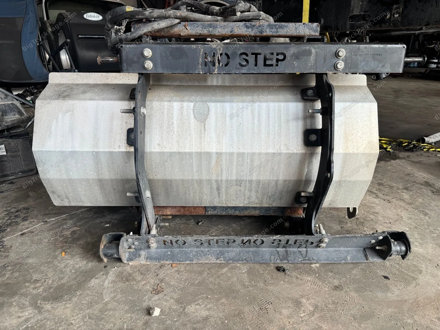 2023 Peterbilt 579 DPF SCR One Box Aftertreatment Assembly Complete OEM PACCAR (used) — photo 4 in Strafford, MO | BigTruckP…