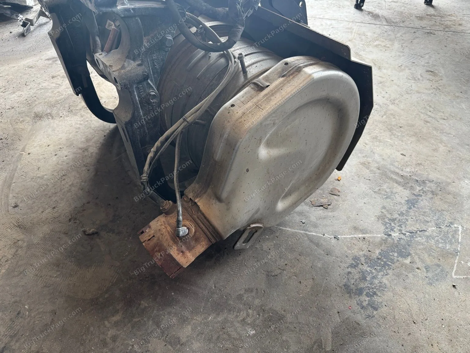 2023 Peterbilt 579 DPF SCR One Box Aftertreatment Assembly Complete OEM PACCAR (used) — photo 7 in Strafford, MO | BigTruckP…