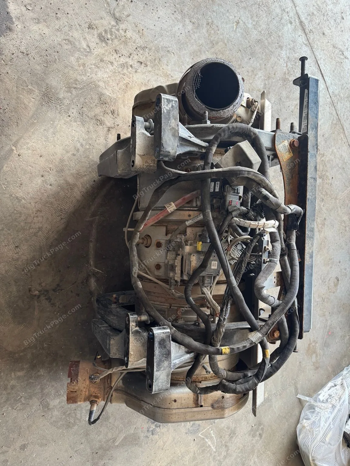 2023 Peterbilt 579 DPF SCR One Box Aftertreatment Assembly Complete OEM PACCAR (used) — photo 8 in Strafford, MO | BigTruckP…