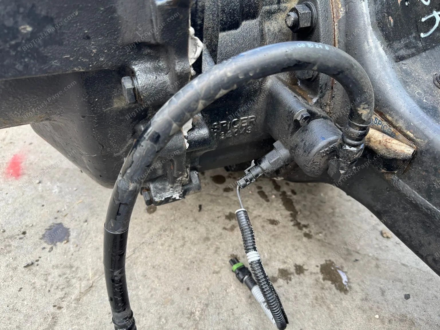 2025 Kenworth T880 Spicer Rear Center Drive Axle Full Locker 3.55 19K (used) — photo 5 in Strafford, MO | BigTruckPage.com