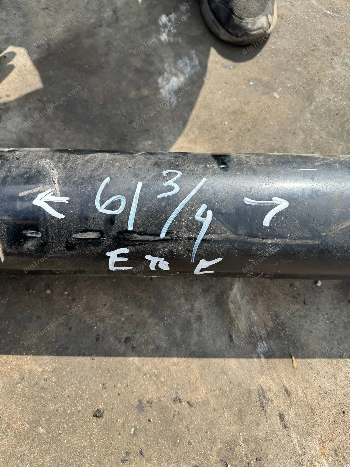 2025 Kenworth T880 Rear Driveshaft 61-3/4” End to End Dana Spicer OEM