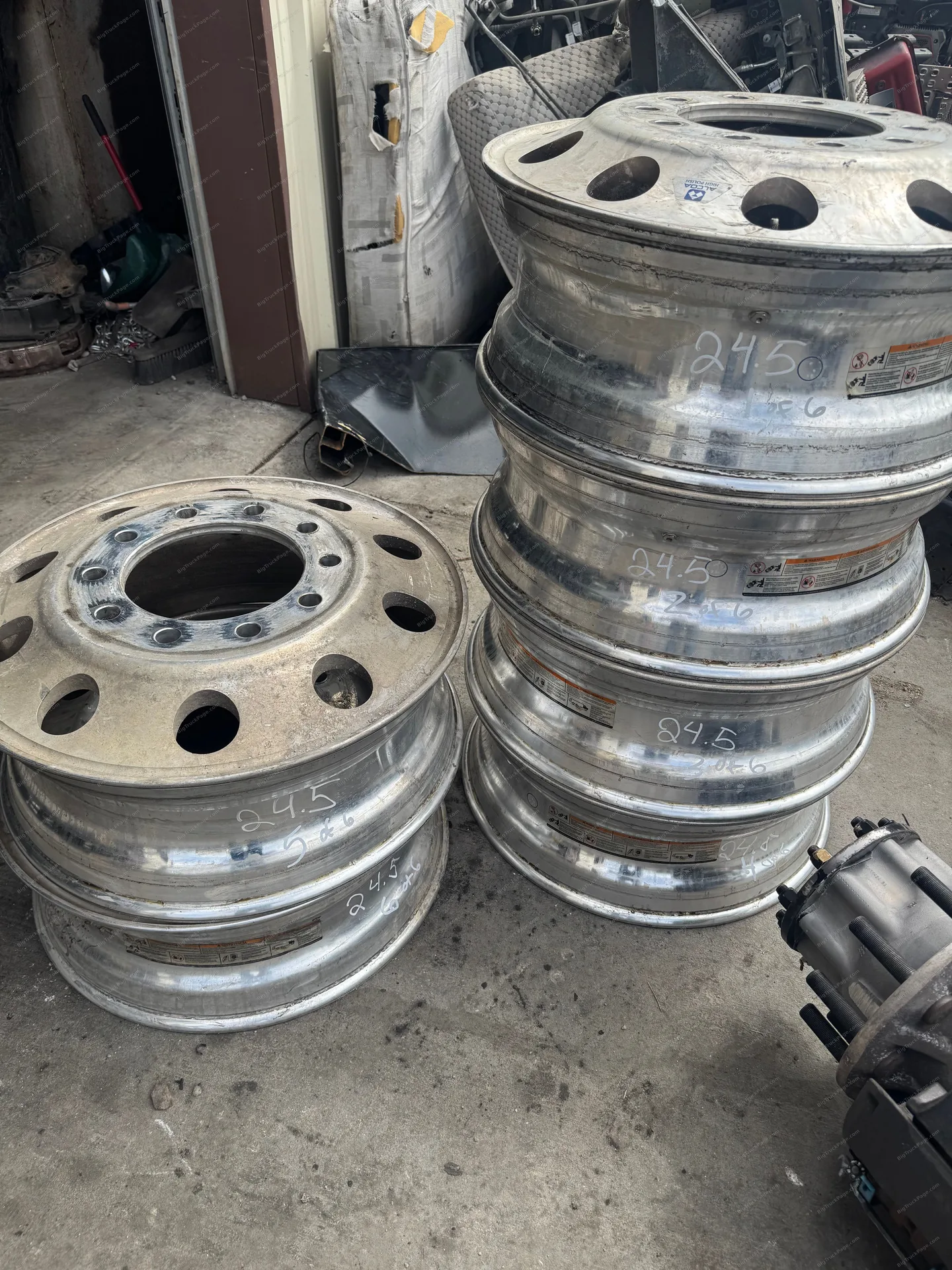 Alcoa 24.5” Aluminum Semi Truck Wheel Rim 10 Lug Hub Pilot – Used