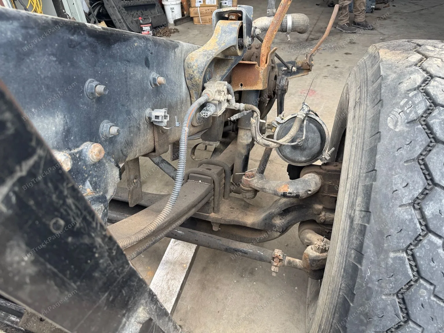 Spicer 20K Front Axle Dual Steering 220TB103 (used) — photo 8 in Strafford, MO | BigTruckPage.com