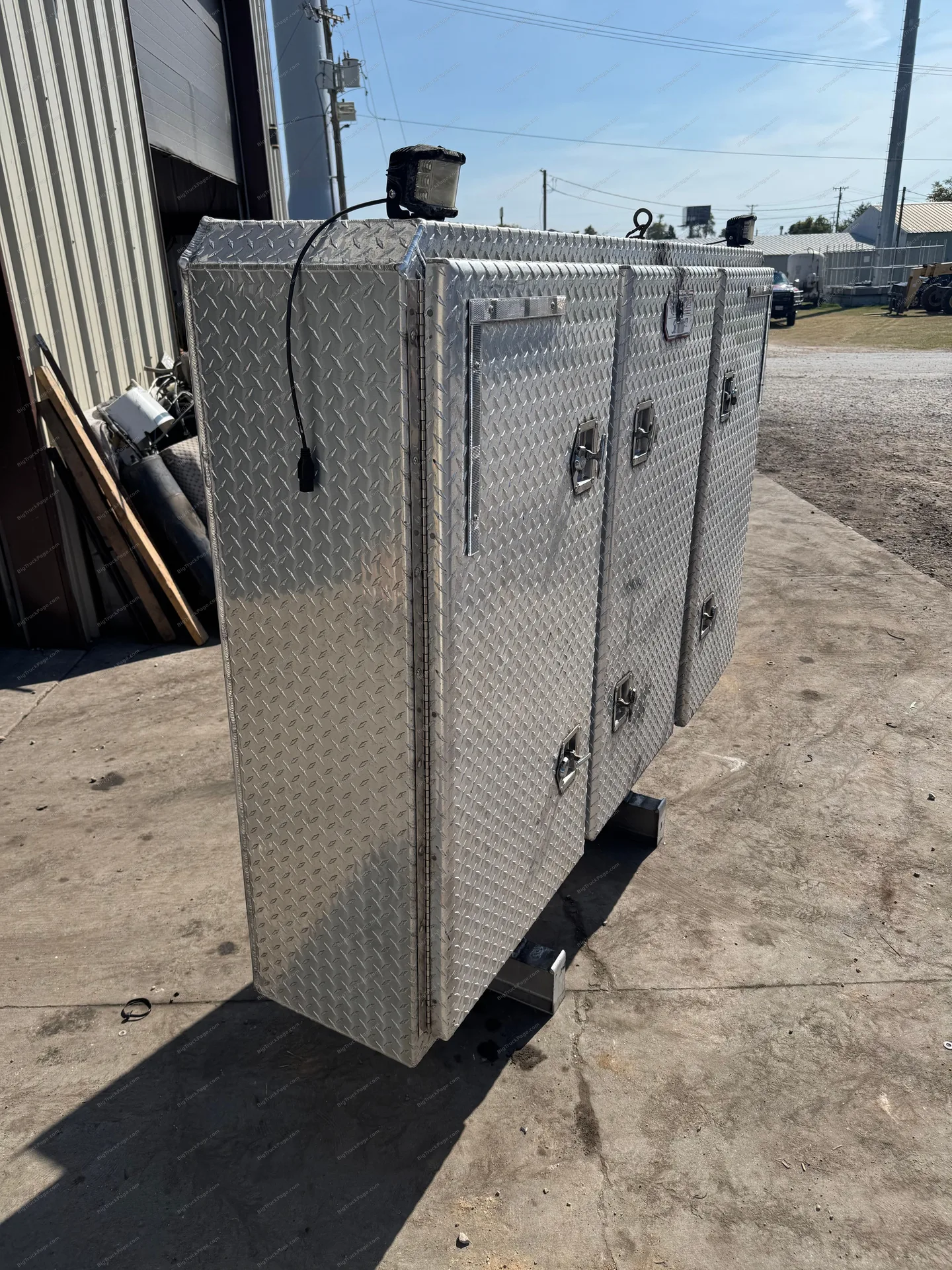 Sturdy-Lite Aluminum Cab Rack Headache Rack 3 Door Storage Semi Truck