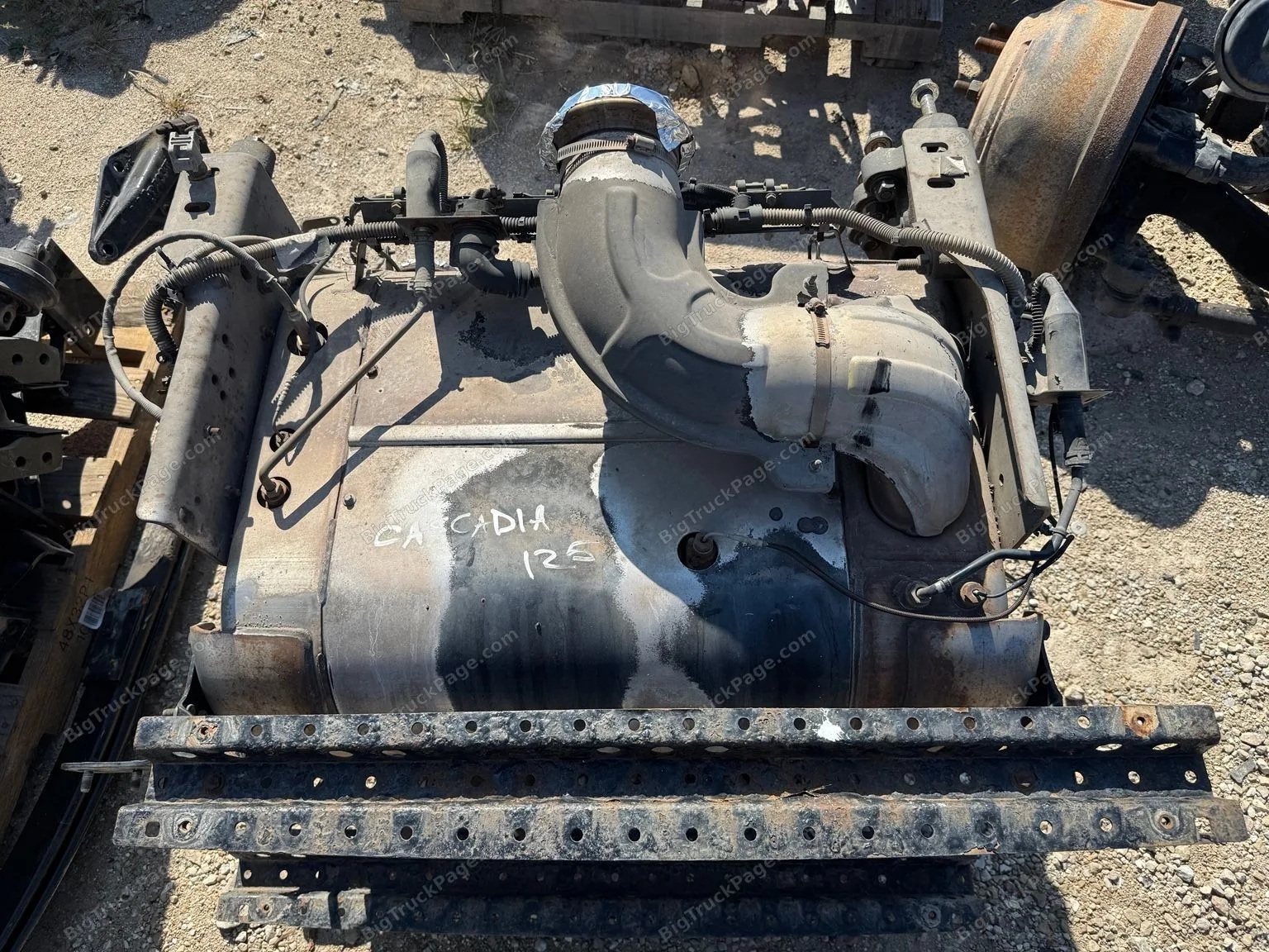 2016 Freightliner Cascadia DPF Aftertreatment Assembly w/ Mounting Rails Used (used) — photo 8 in Strafford, MO | BigTruckPa…