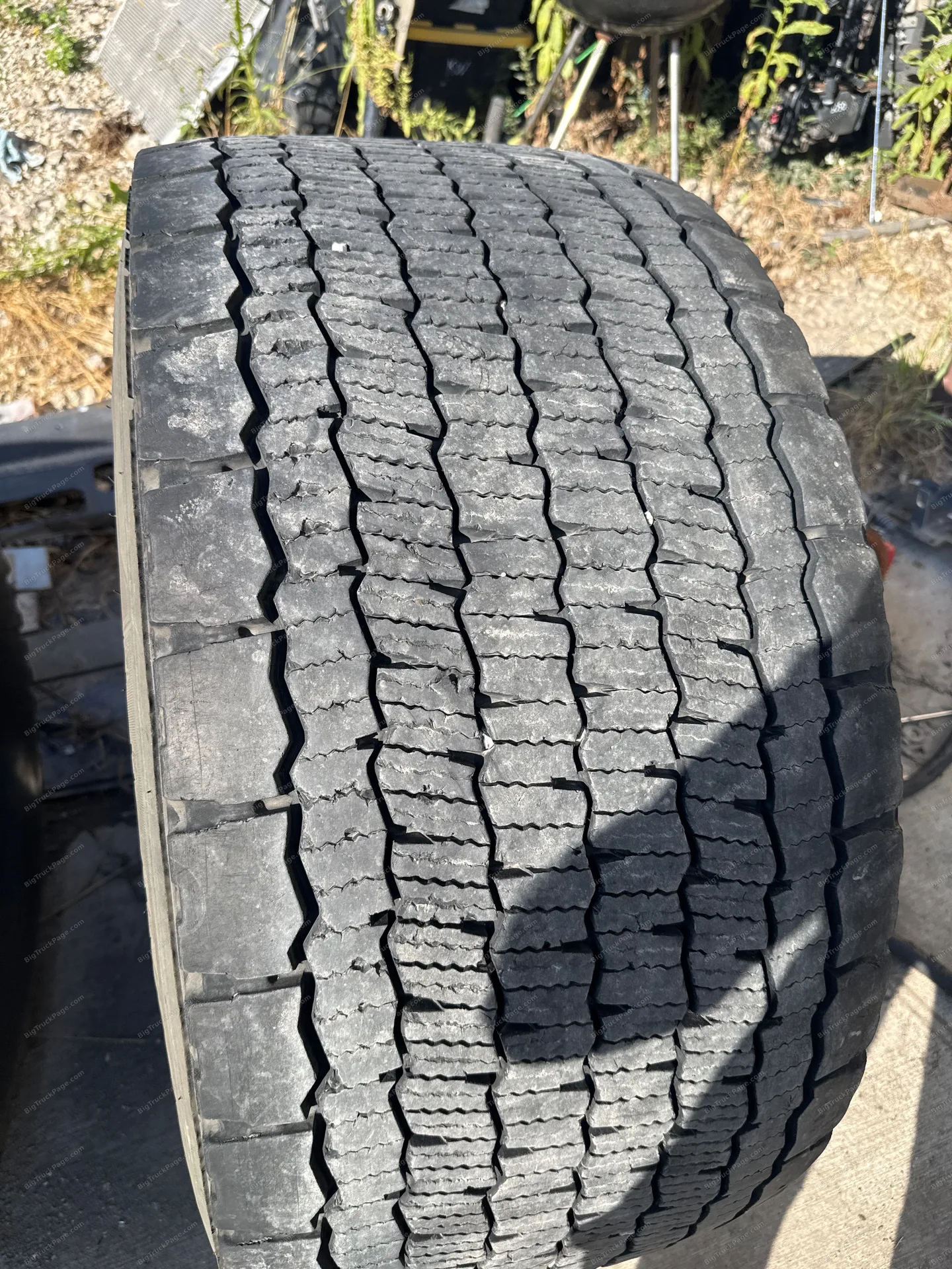 Super single Michelin 445/50/R 22.5 (used) — photo 3 in Strafford, MO | BigTruckPage.com