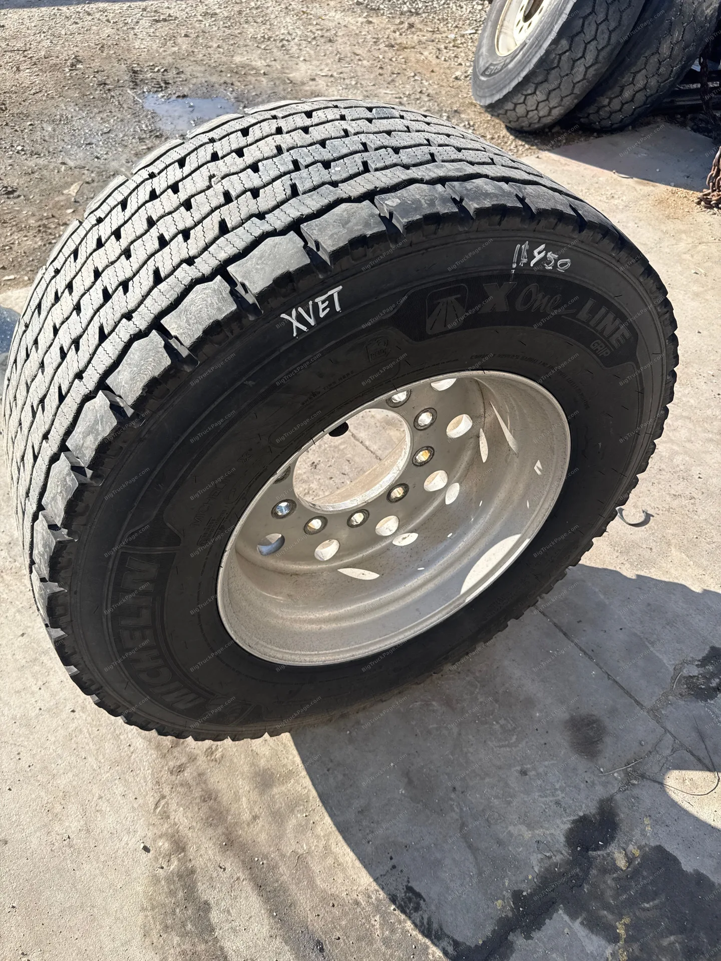 Michelin super single 445/50/R 22.5
