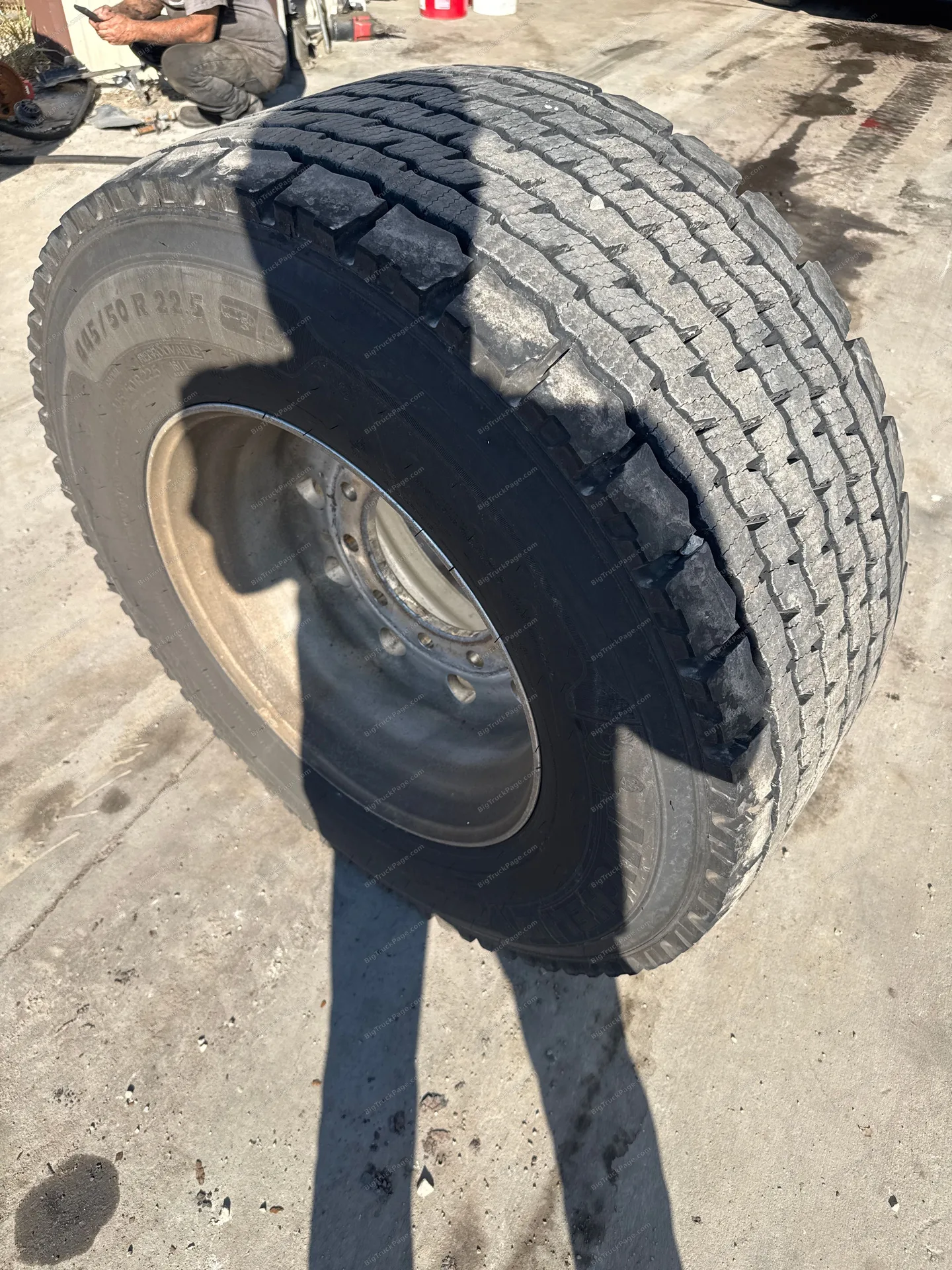 Michelin super single 445/50/R 22.5 (used) — photo 2 in Strafford, MO | BigTruckPage.com