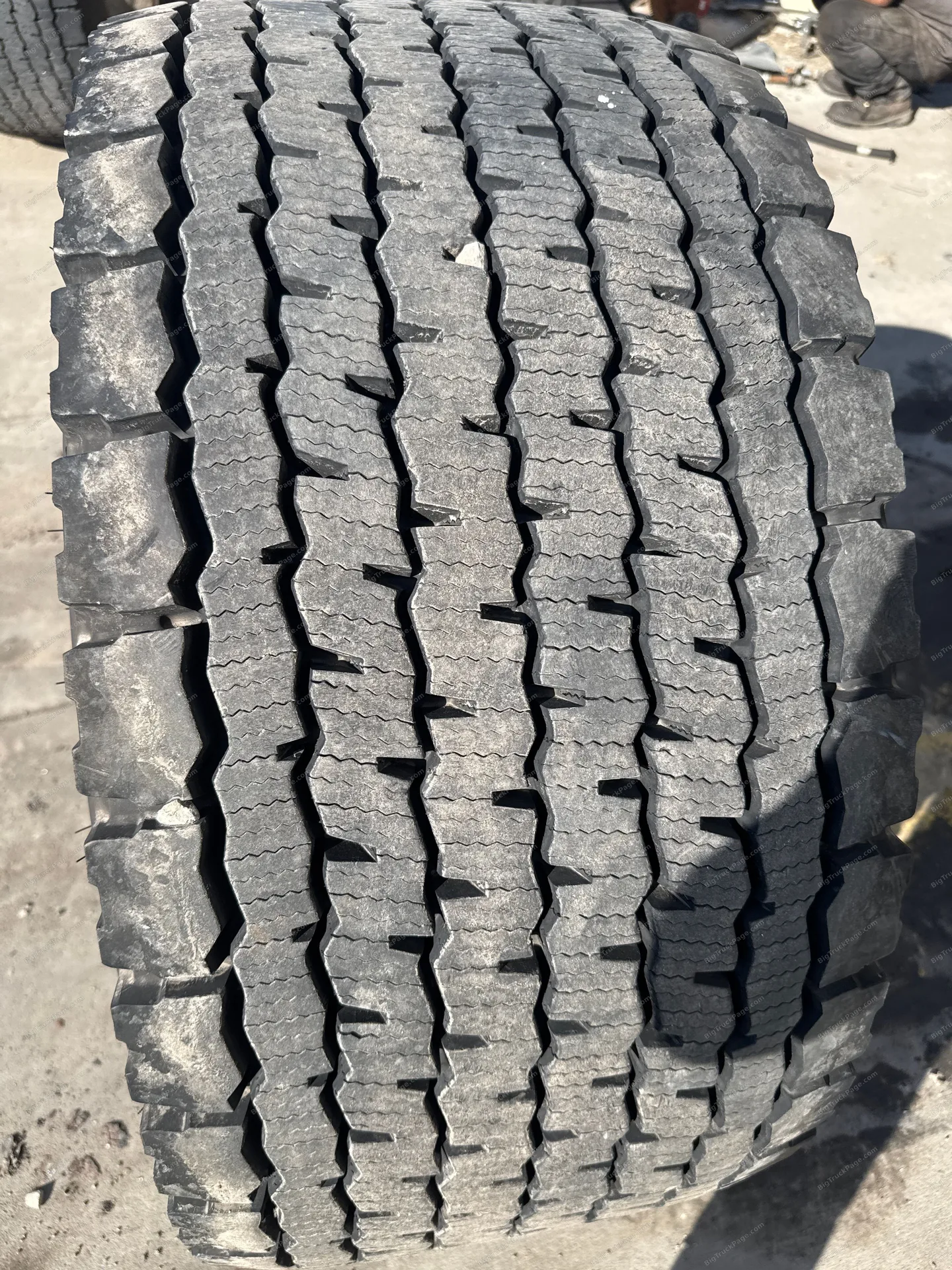 Michelin super single 445/50/R 22.5 (used) — photo 3 in Strafford, MO | BigTruckPage.com