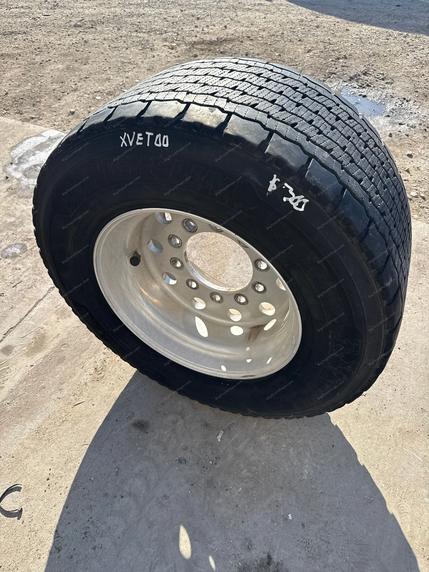 Michelin super single 445/50/R 22.5
