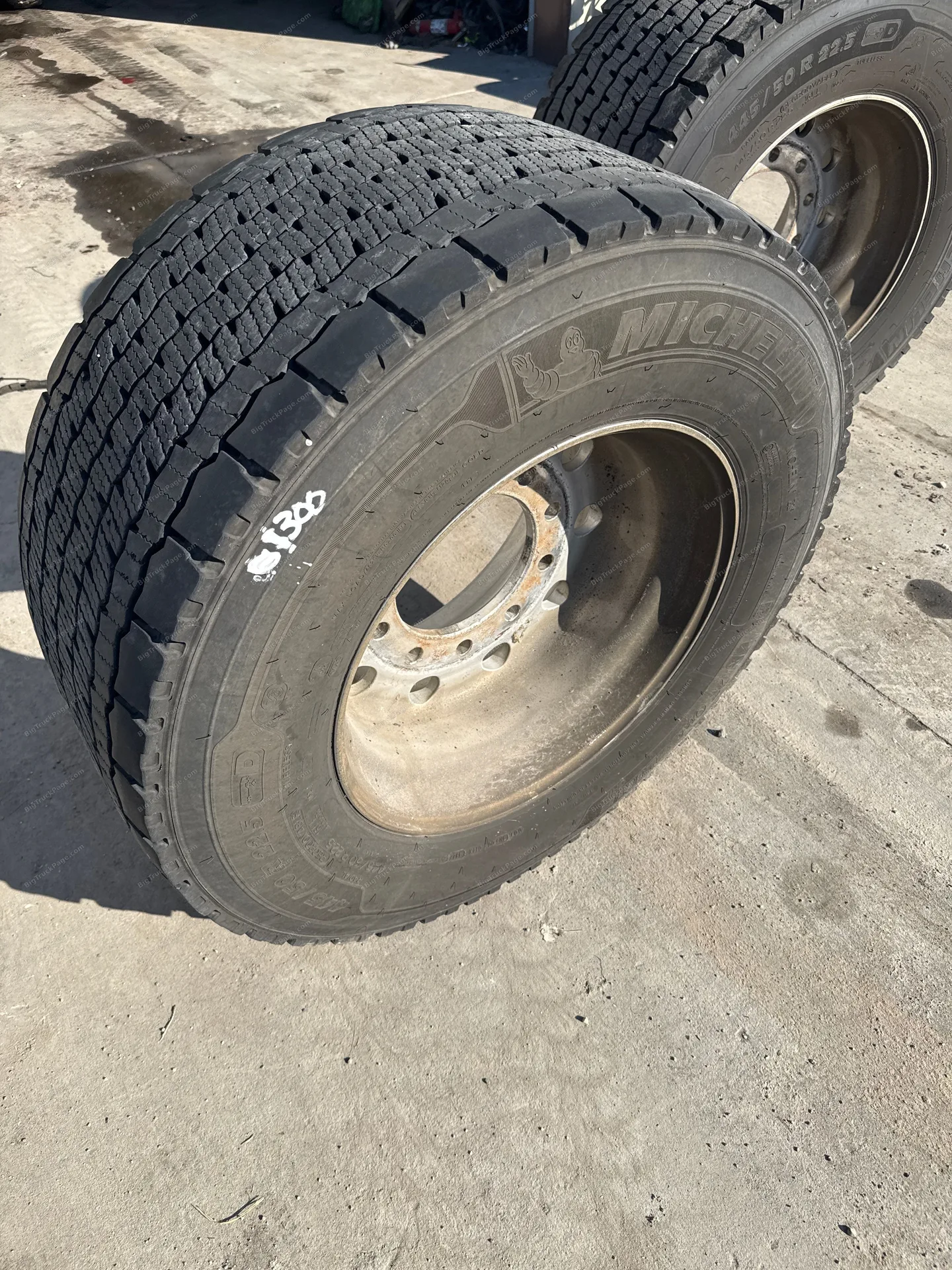 Michelin super single 445/50/R 22.5 (used) — photo 2 in Strafford, MO | BigTruckPage.com