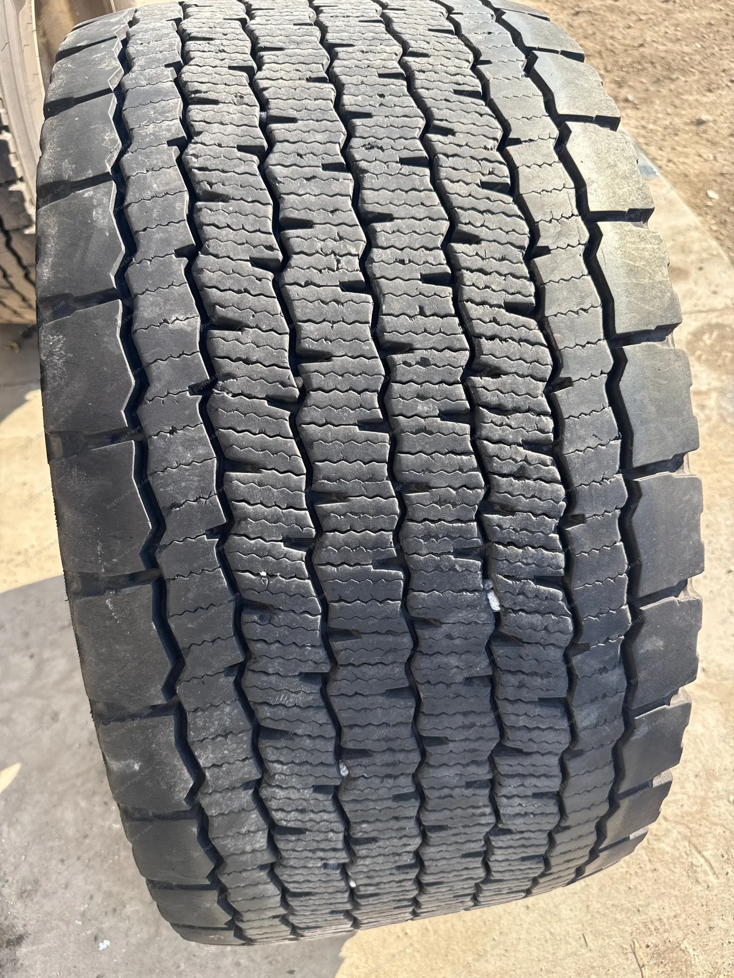 Michelin super single 445/50/R 22.5 (used) — photo 3 in Strafford, MO | BigTruckPage.com