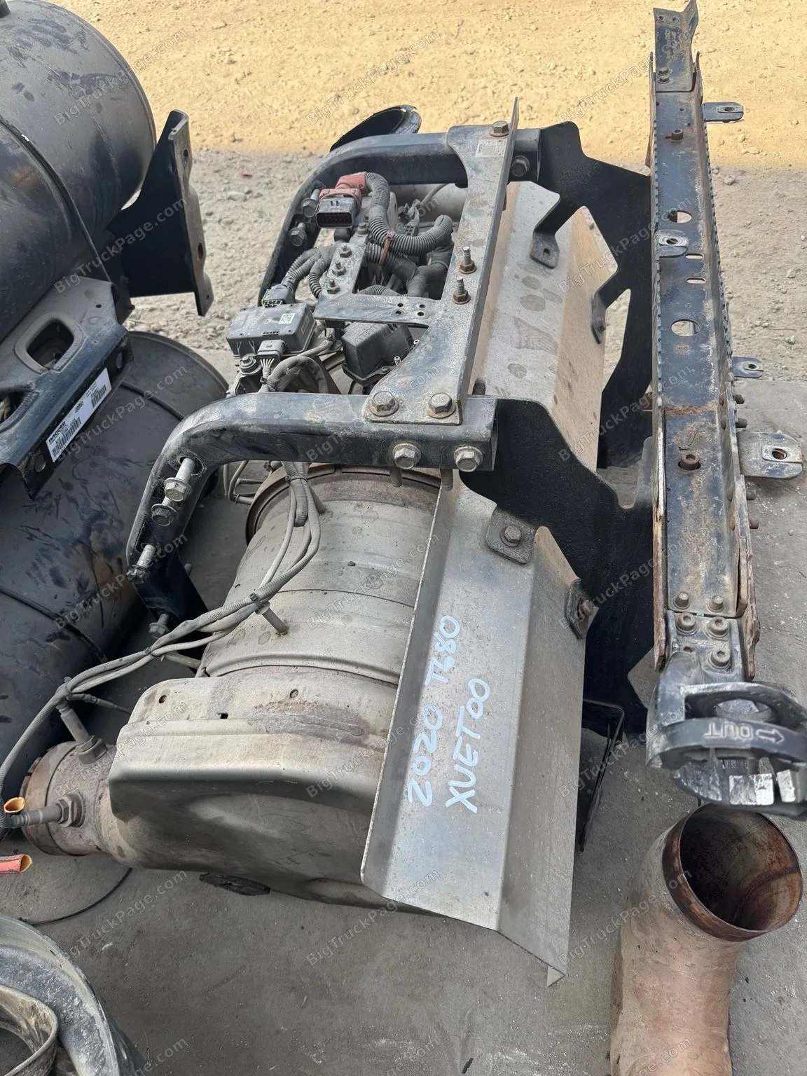 2020 Kenworth T680 DPF Diesel Particulate Filter Aftertreatment Assembly OEM (used) — photo 3 in Strafford, MO | BigTruckPag…