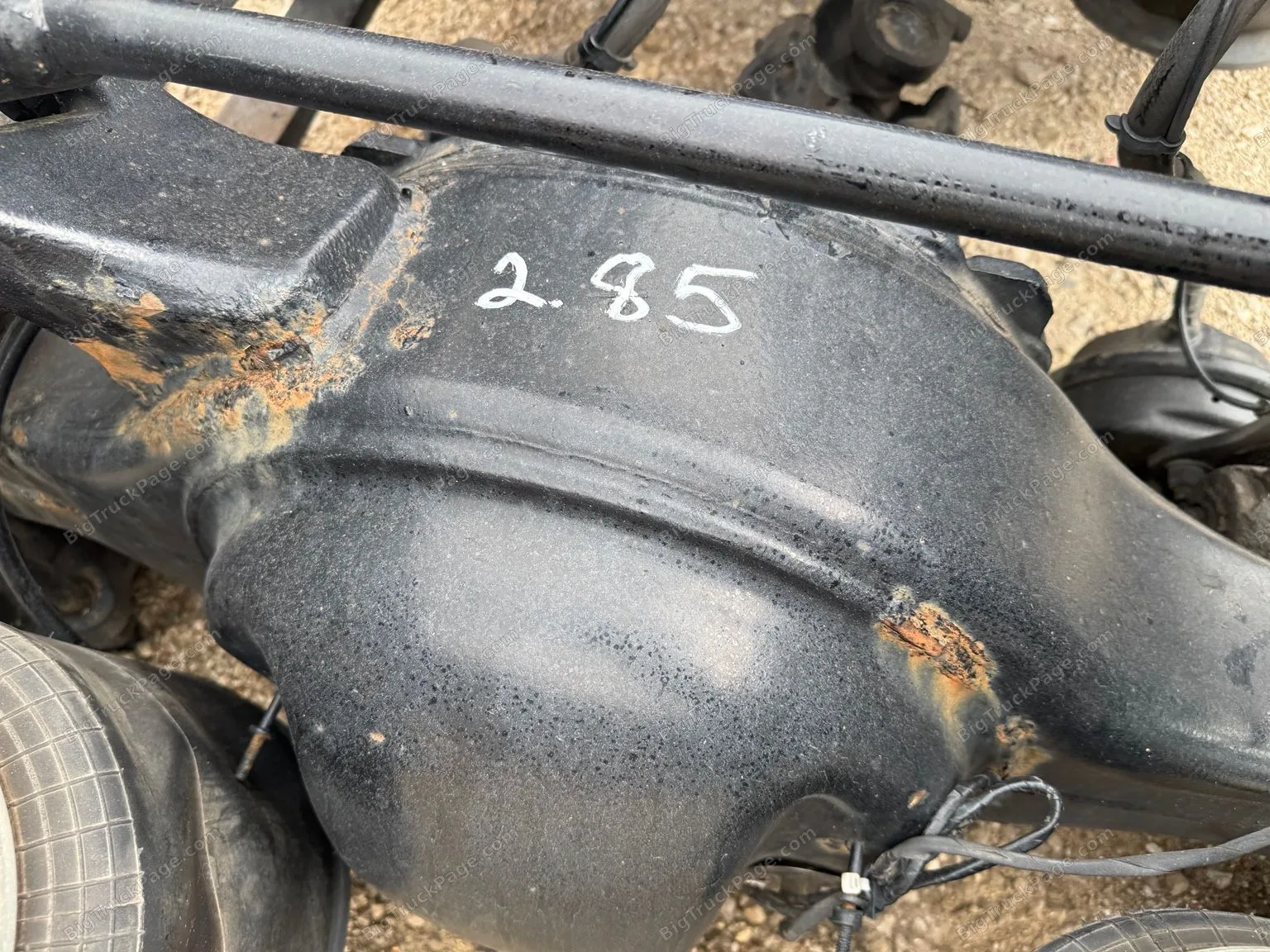 Freightliner Rear Cut Tandem Rear Axle Assembly 2.85 Ratio No Fifth Wheel (used) — photo 3 in Strafford, MO | BigTruckPage.c…