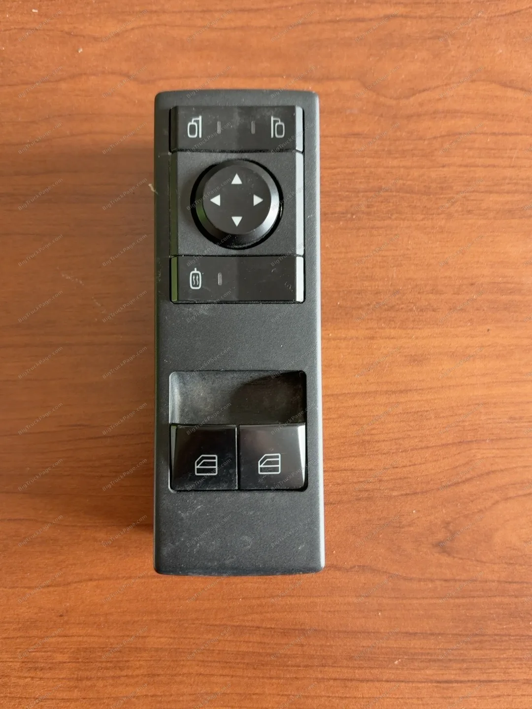 2021 Freightliner Cascadia Driver Door Window Mirror Switch OEM A66-09199-000