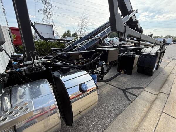 KENWORTH T880 2025 — photo 5