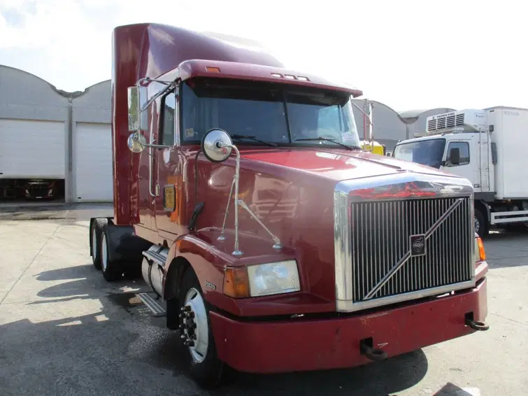 2026 PETERBILT 567 — photo 2
