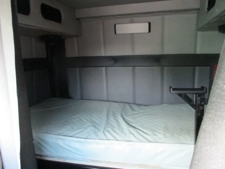 2026 PETERBILT 567 — photo 13