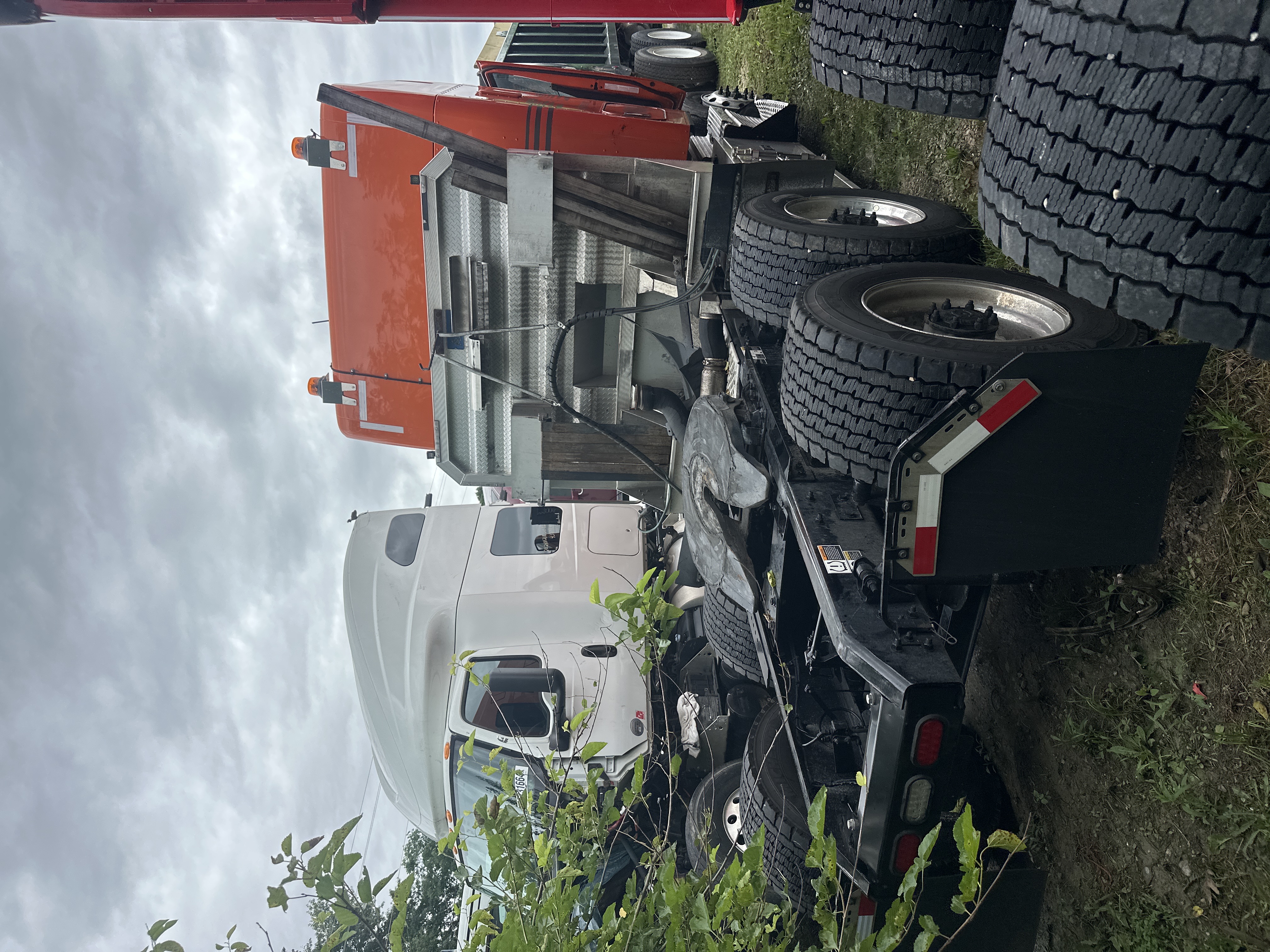 2024 KENWORTH T680 — photo 2