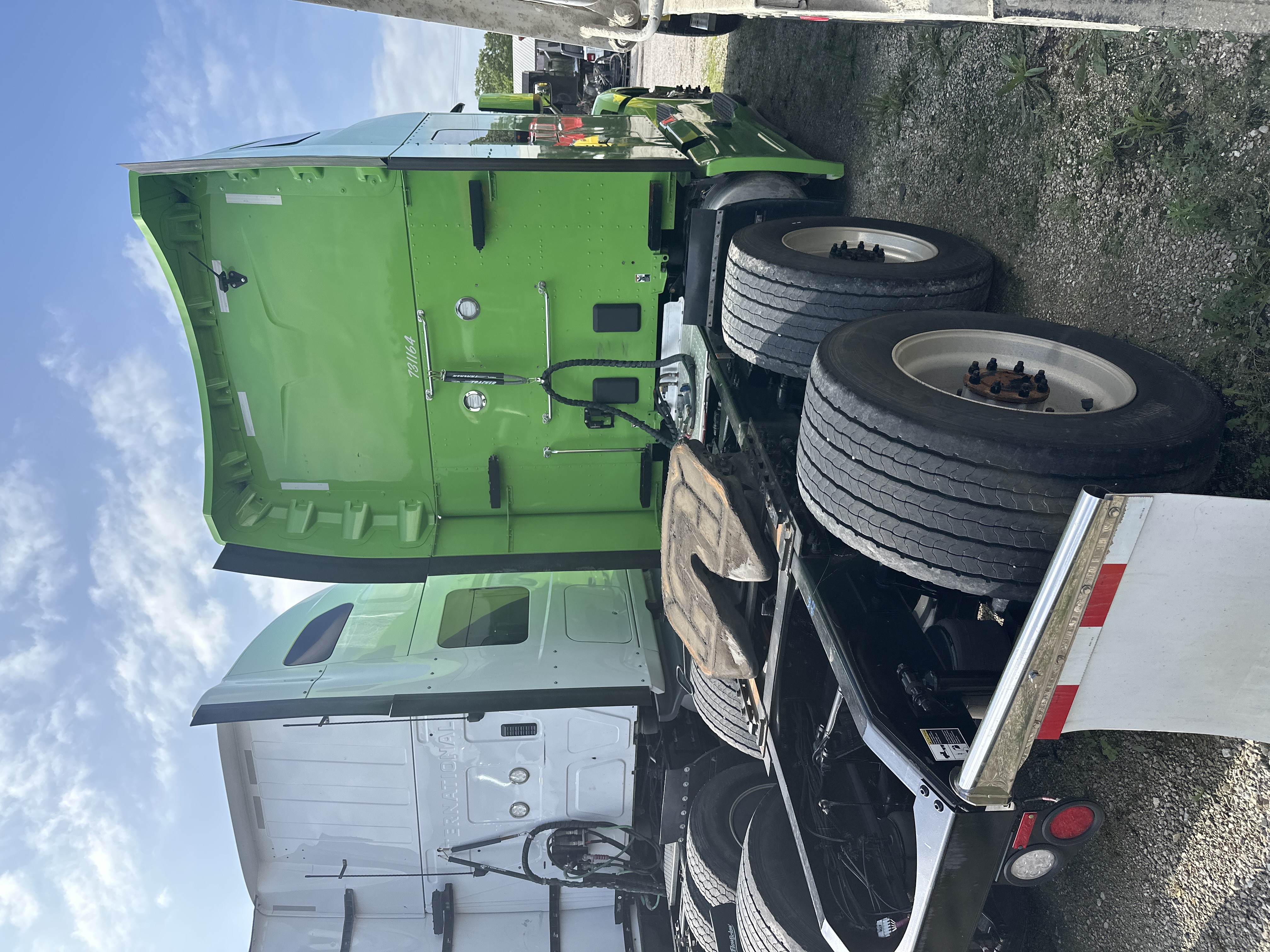 2025 PETERBILT 579 — photo 4