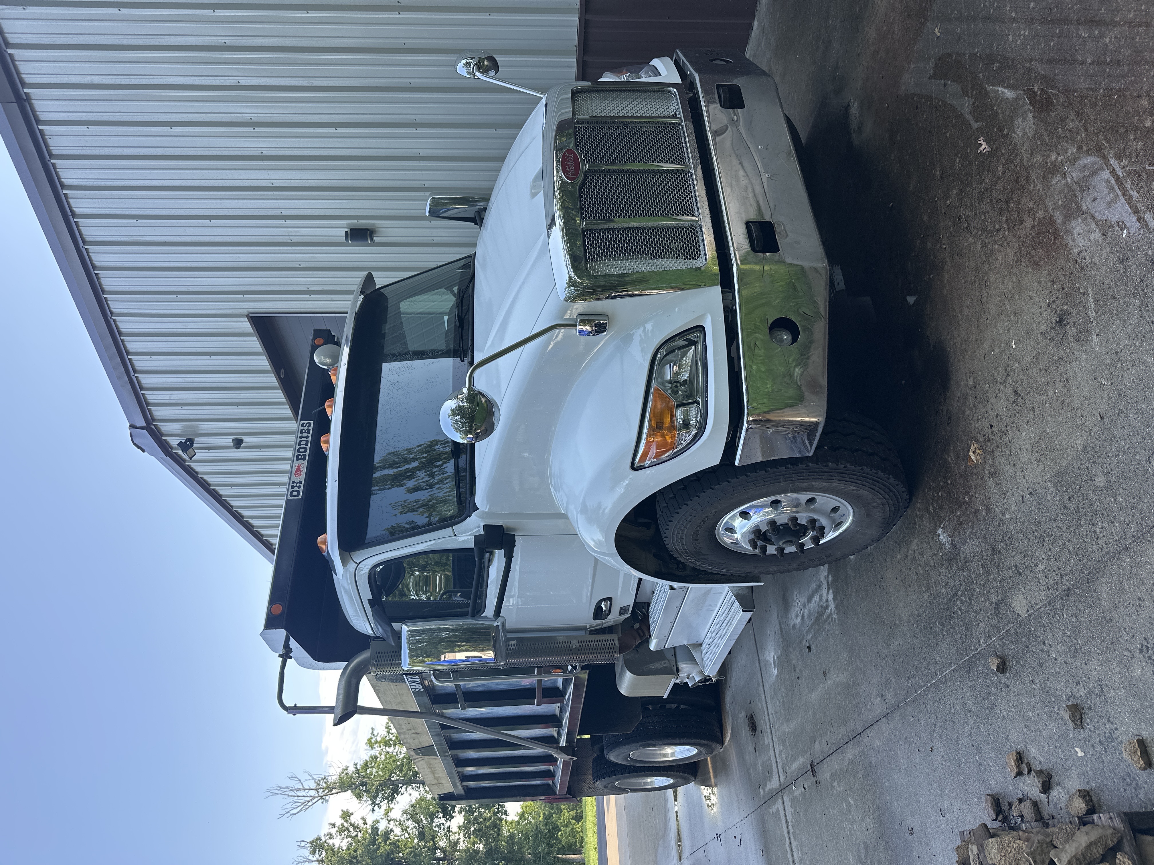 2023 PETERBILT 363